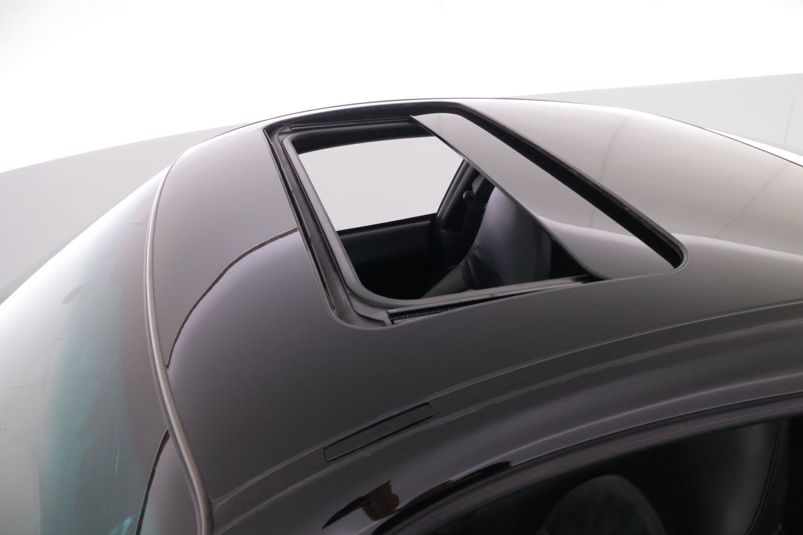 Porsche 911 2002 Carrera Coupé manuaali 996, 3.6L - Ikoninen urheiluauto upealla olemuksella! | Katsastettu ja huollettu | Kattoluukku | Tyylikäs äänimaailma |