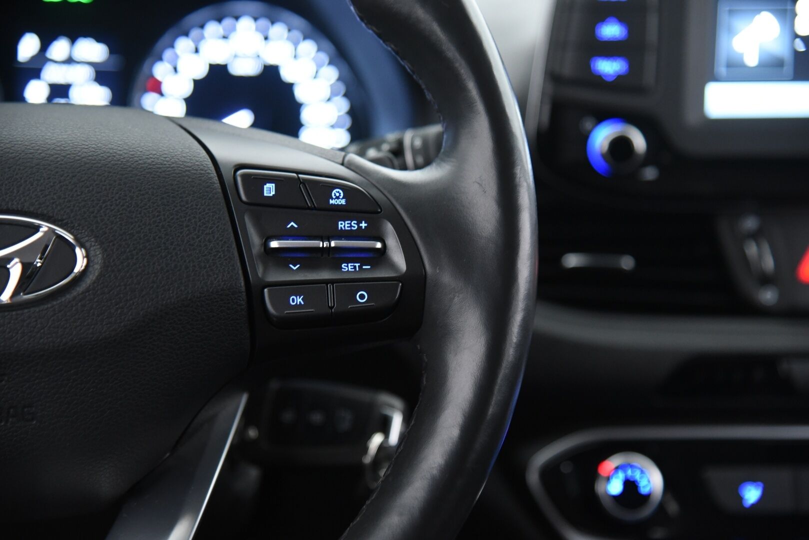 Hyundai i30 Wagon 2018 1,4 T-GDI 7DCT-aut. fresh plus * P.kamera / Ratinlämmitin / P.tutka / Lohkolämmitin / Vakkari * - Suomi-auto / Kaistanpitoavustin /  2x alumiinivanteet hyvillä renkailla - HULLUT AVAJAISHULINAT KORKOTARJOUS 3,29 %