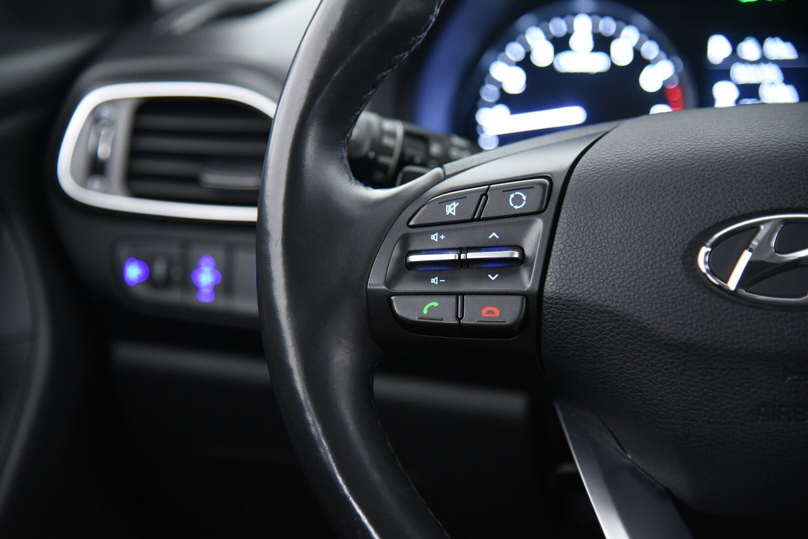 Hyundai i30 Wagon 2018 1,4 T-GDI 7DCT-aut. fresh plus * P.kamera / Ratinlämmitin / P.tutka / Lohkolämmitin / Vakkari * - Suomi-auto / Kaistanpitoavustin /  2x alumiinivanteet hyvillä renkailla - HULLUT AVAJAISHULINAT KORKOTARJOUS 3,29 %