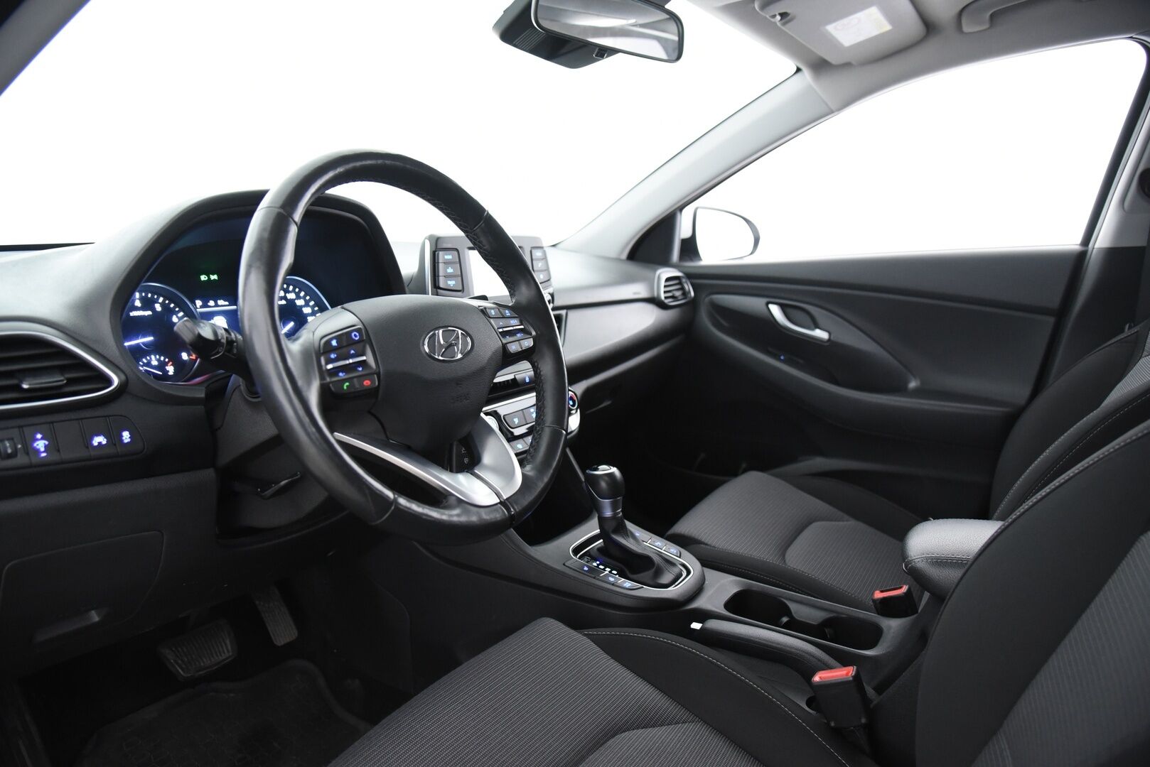 Hyundai i30 Wagon 2018 1,4 T-GDI 7DCT-aut. fresh plus * P.kamera / Ratinlämmitin / P.tutka / Lohkolämmitin / Vakkari * - Suomi-auto / Kaistanpitoavustin /  2x alumiinivanteet hyvillä renkailla - HULLUT AVAJAISHULINAT KORKOTARJOUS 3,29 %