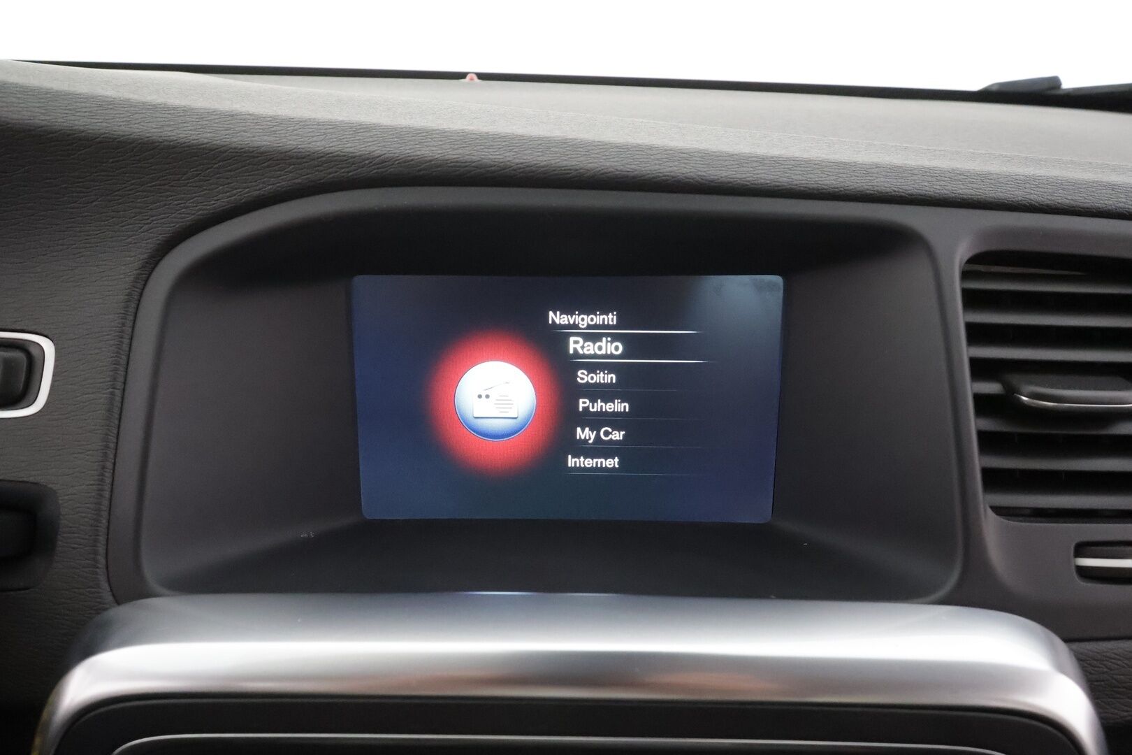 Volvo S60 2014 T3 Momentum aut - Vakkari | Webasto | Nahat | Tutkat | LED | Suomi-auto | Merkkihuollettu | Kahdet Renkaat | Jakopää tehty 09/2026!
