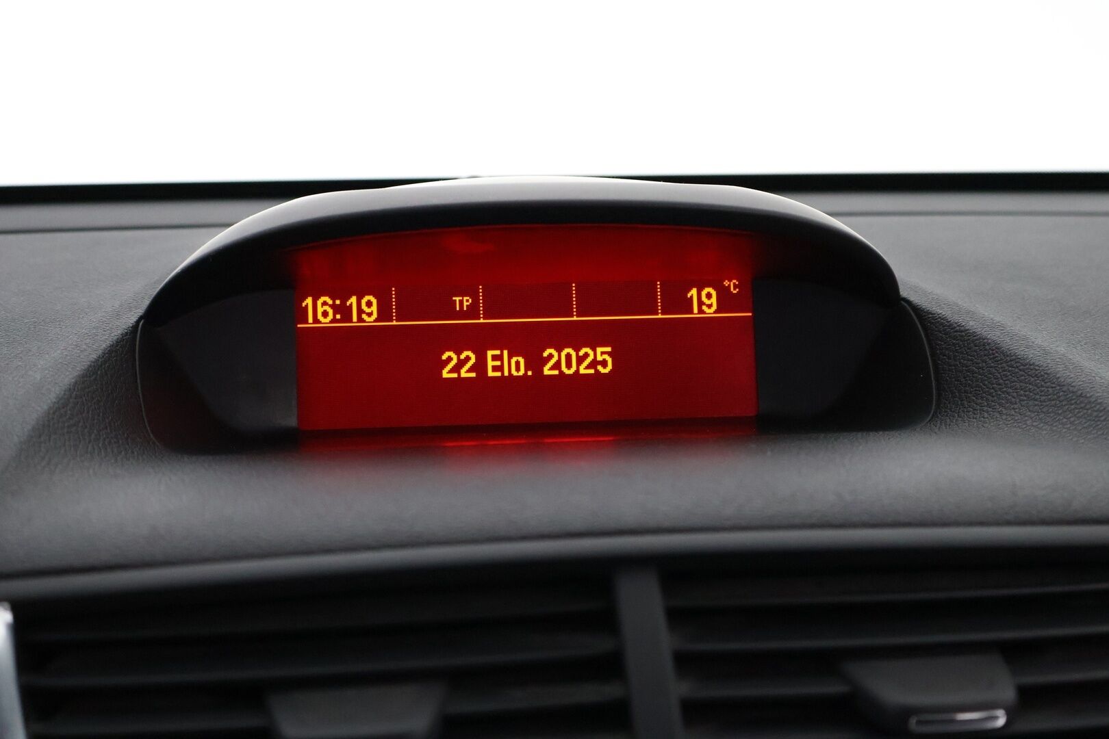 Opel Mokka 2014 5-ov Enjoy 1,6 ecoFLEX Start/Stop 85kW MT5 - Suomi-auto / Vakkari / Lohkolämmitin / Ratinlämmitin / 2x renkaat / Särmä huoltohistoria / Juuri saapunut!