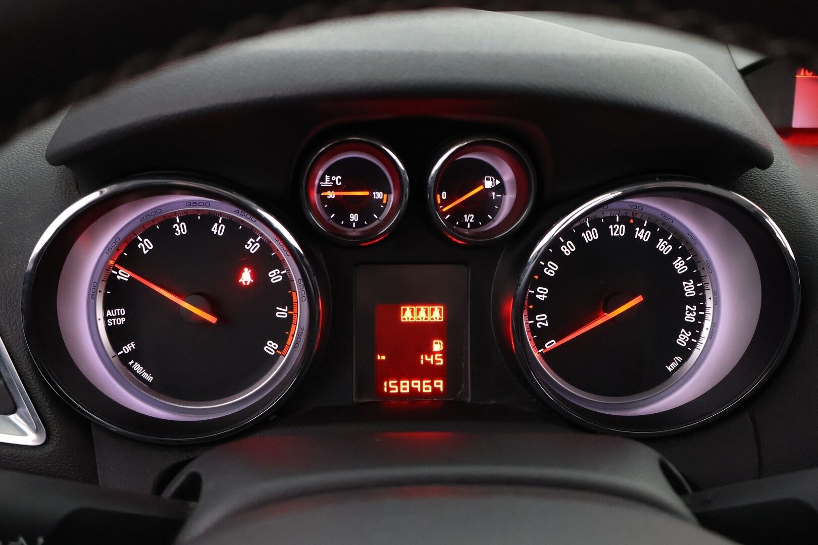 Opel Mokka 2014 5-ov Enjoy 1,6 ecoFLEX Start/Stop 85kW MT5 - Suomi-auto / Vakkari / Lohkolämmitin / Ratinlämmitin / 2x renkaat / Särmä huoltohistoria / Juuri saapunut!