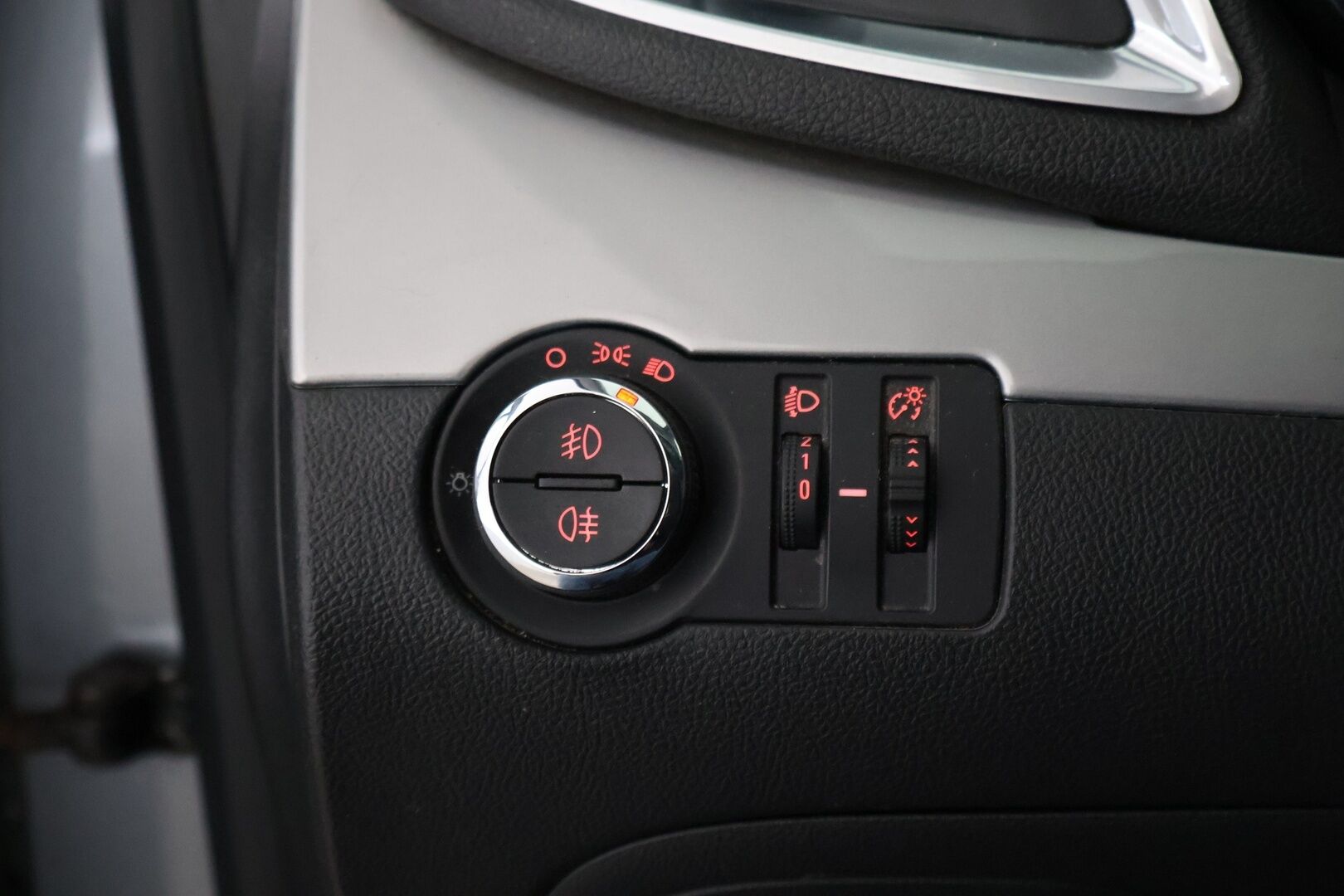 Opel Mokka 2014 5-ov Enjoy 1,6 ecoFLEX Start/Stop 85kW MT5 - Suomi-auto / Vakkari / Lohkolämmitin / Ratinlämmitin / 2x renkaat / Särmä huoltohistoria / Juuri saapunut!