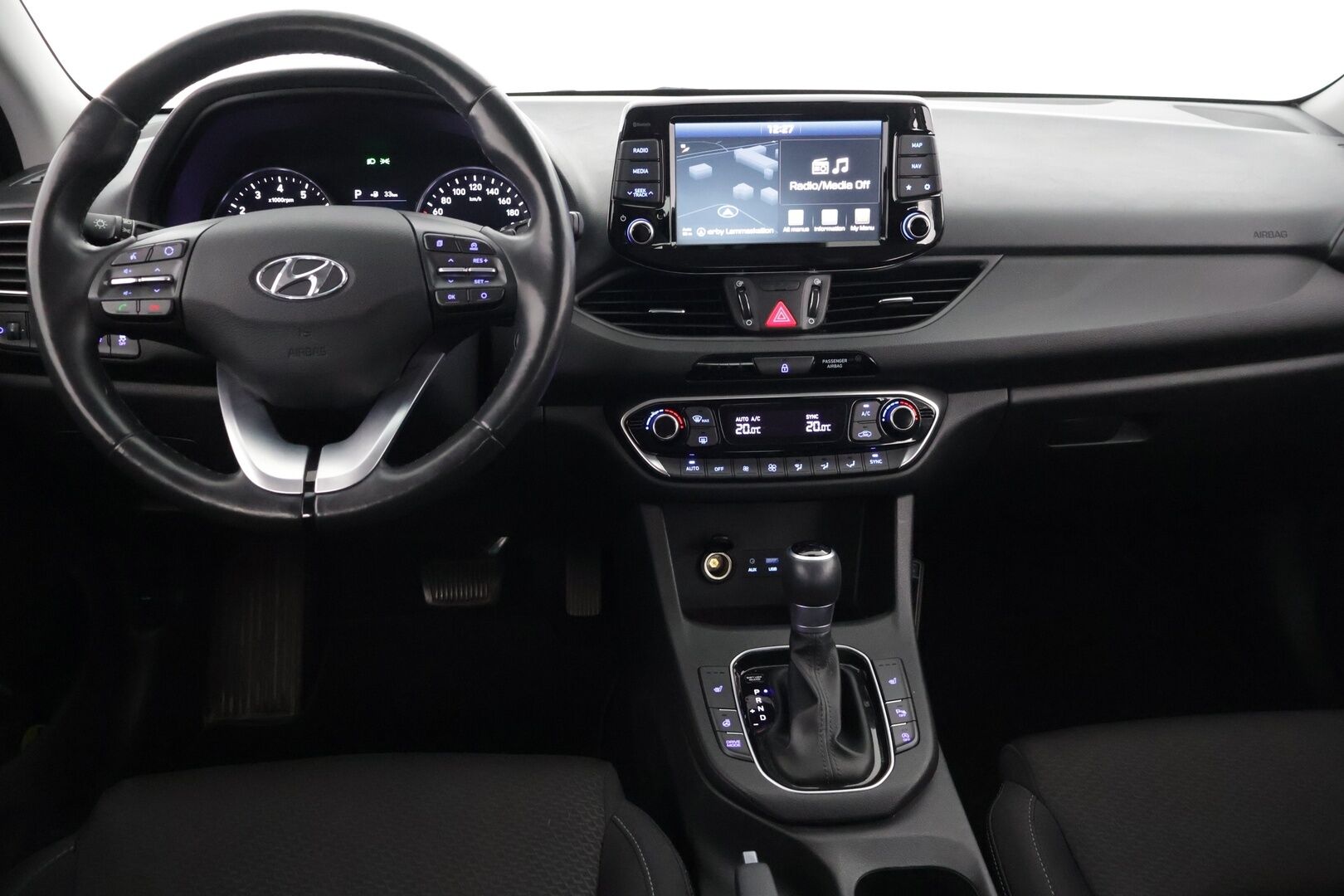 Hyundai i30 Fastback 2018 1,4 T-GDI 7DCT-aut Comfort // Vakkari / Lohko / P-kamera*