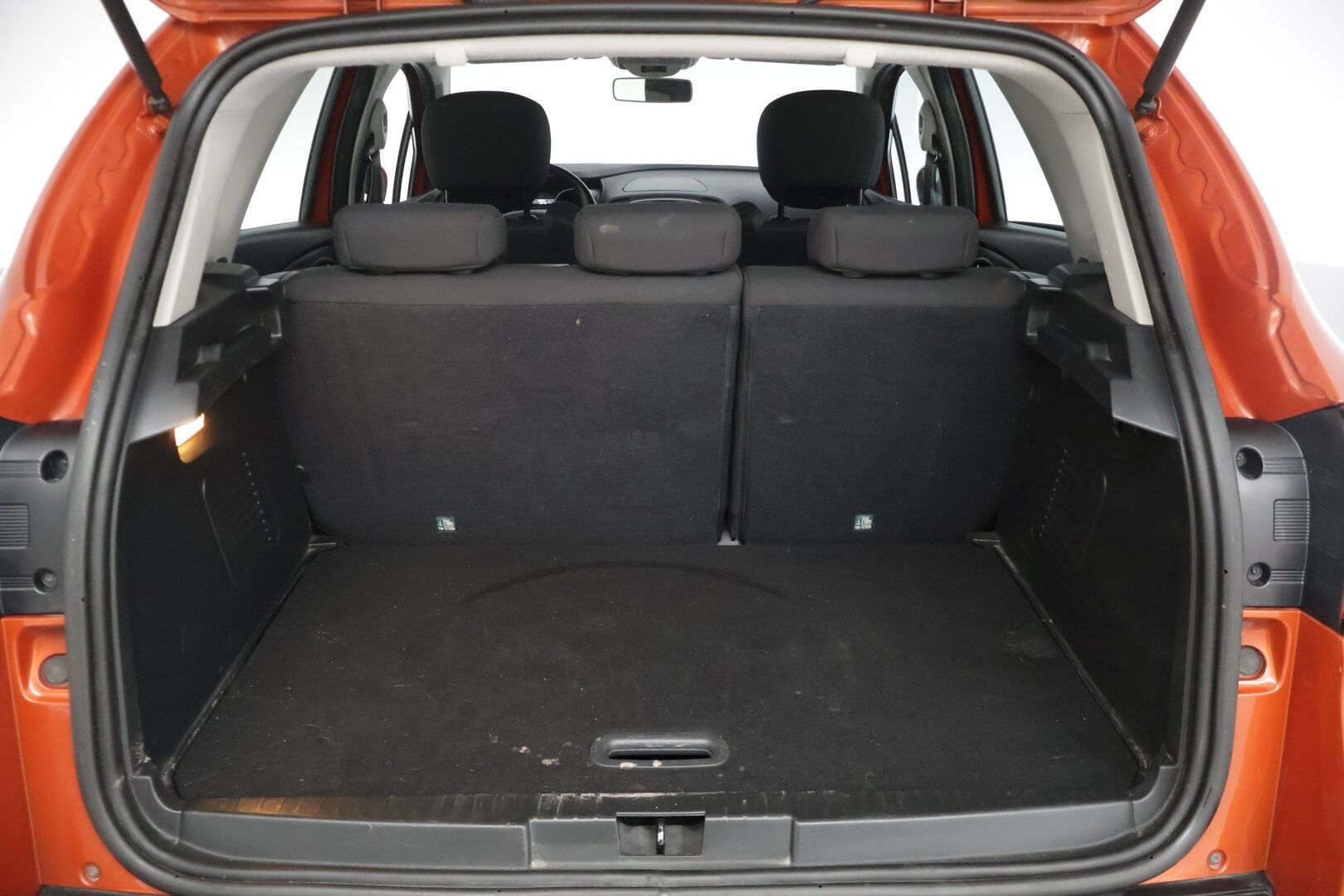 Renault Captur 2014 TCe 120 EDC-aut Expression - | Suomi-auto | Avaimeton kulku ja -käynnistys | Lohkolämmitin | Vakionopeudensäädin | Isofix | Bluetooth | 2x renkaat & vanteet | Katsastus voimassa 12/2026 saakka| 