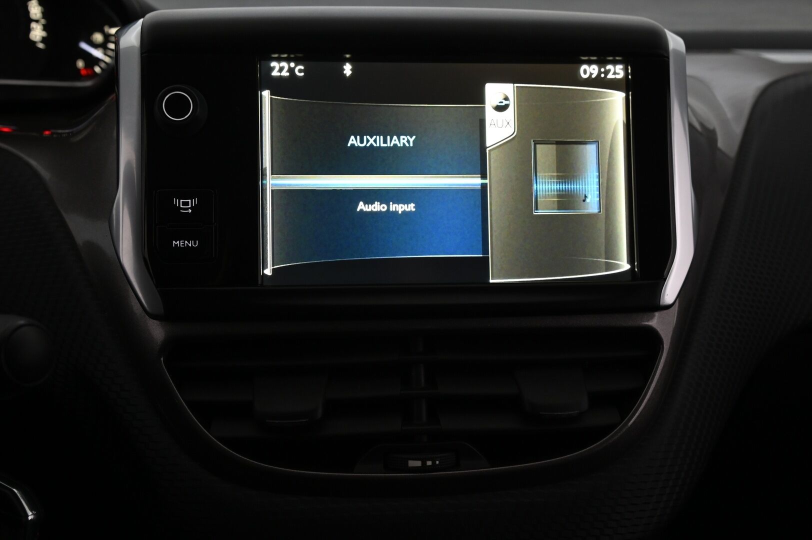 Peugeot 2008 2013 Active *Suomi-auto / Vetokoukku / Bluetooth* - *Pitkä leima / Juuri Huollettu*