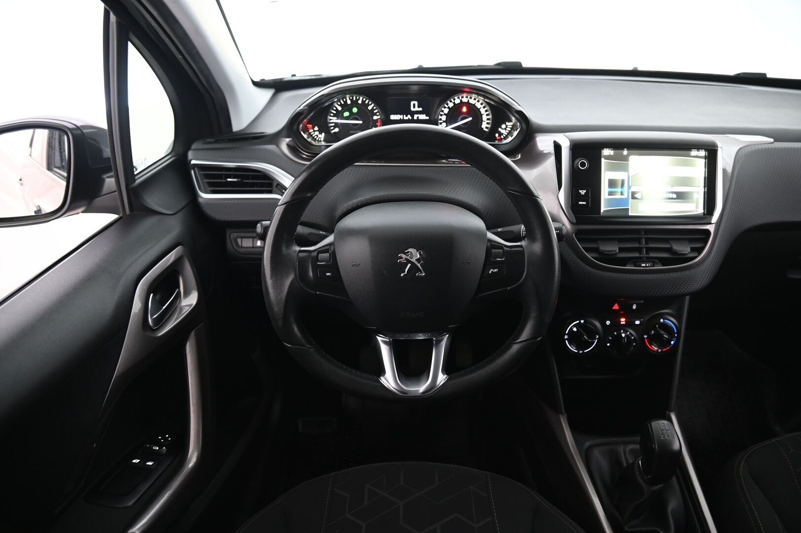 Peugeot 2008 2013 Active *Suomi-auto / Vetokoukku / Bluetooth* - *Pitkä leima / Juuri Huollettu*