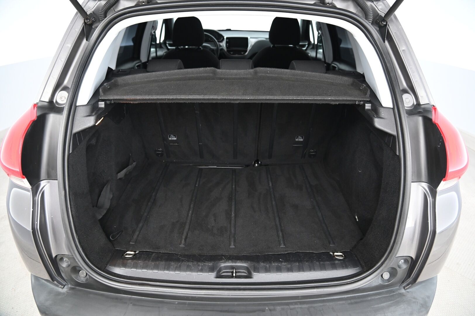 Peugeot 2008 2013 Active *Suomi-auto / Vetokoukku / Bluetooth* - *Pitkä leima / Juuri Huollettu*