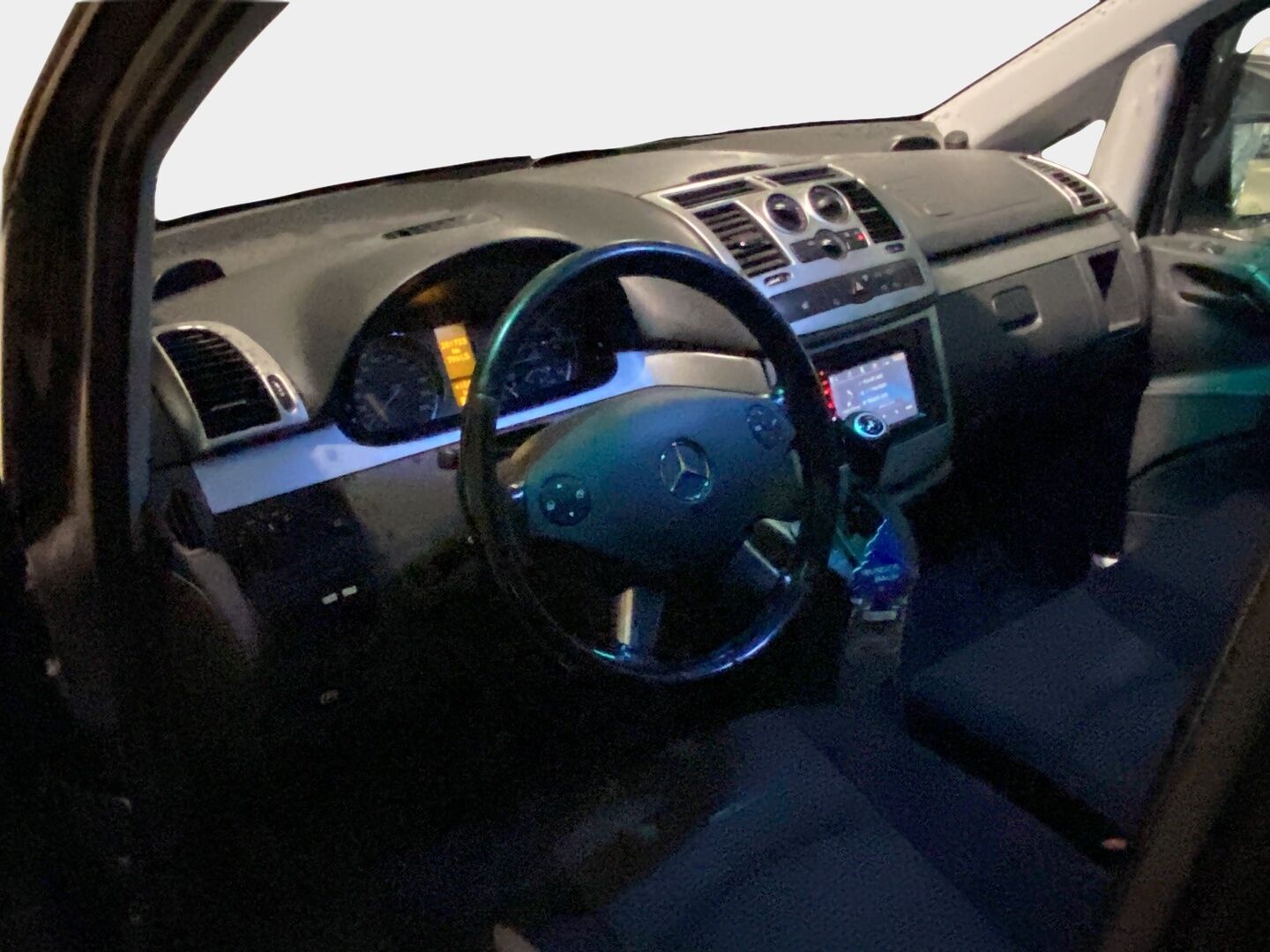 Mercedes-Benz Vito 2014 122CDI -3,05/32K keskipitkä A2 A - | Suomi-auto | Koukku | Webasto | Kattotelineet | Vakkari | HiFit | Parkkitutkat |