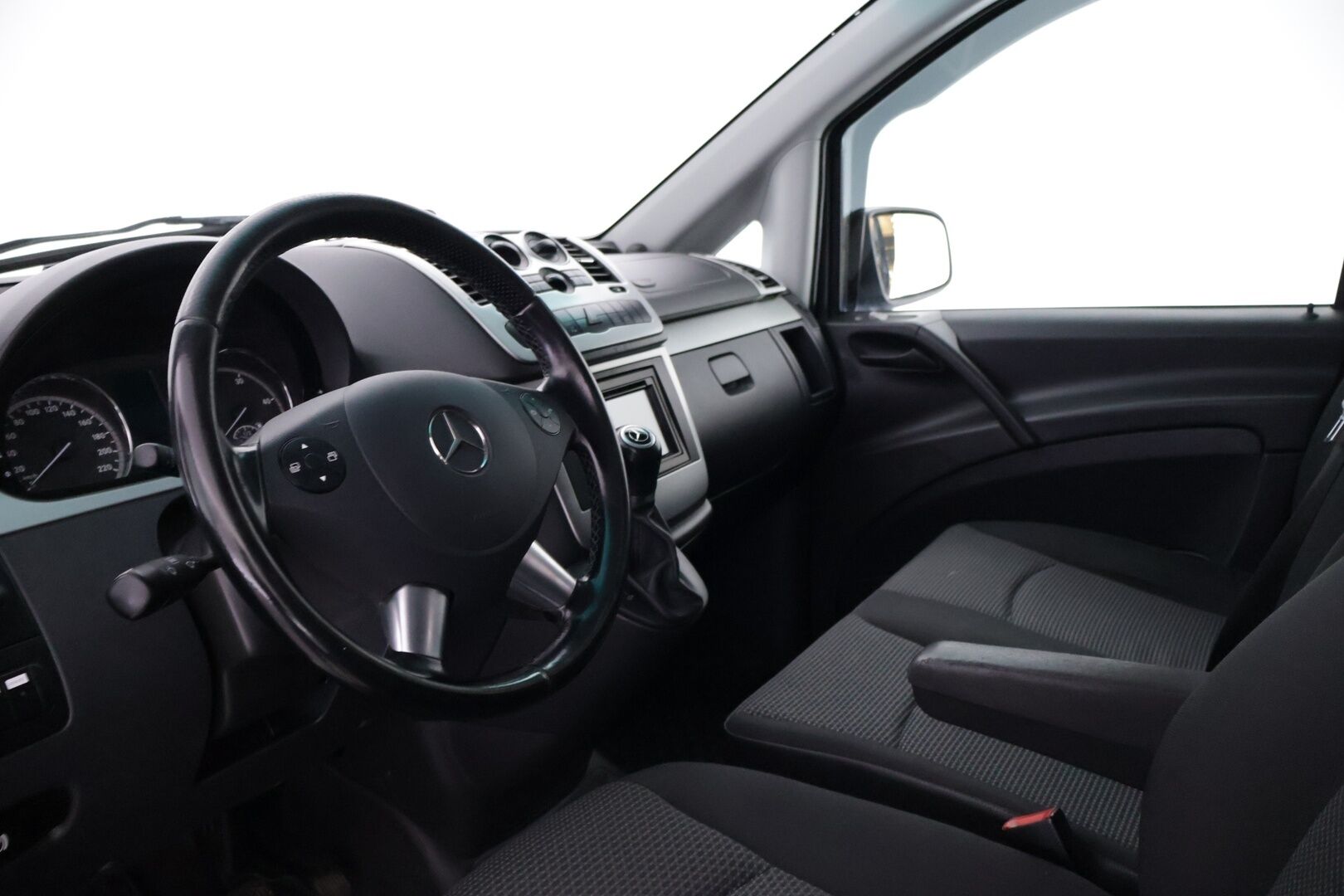 Mercedes-Benz Vito 2014 122CDI -3,05/32K keskipitkä A2 A - | Suomi-auto | Koukku | Webasto | Kattotelineet | Vakkari | HiFit | Parkkitutkat |