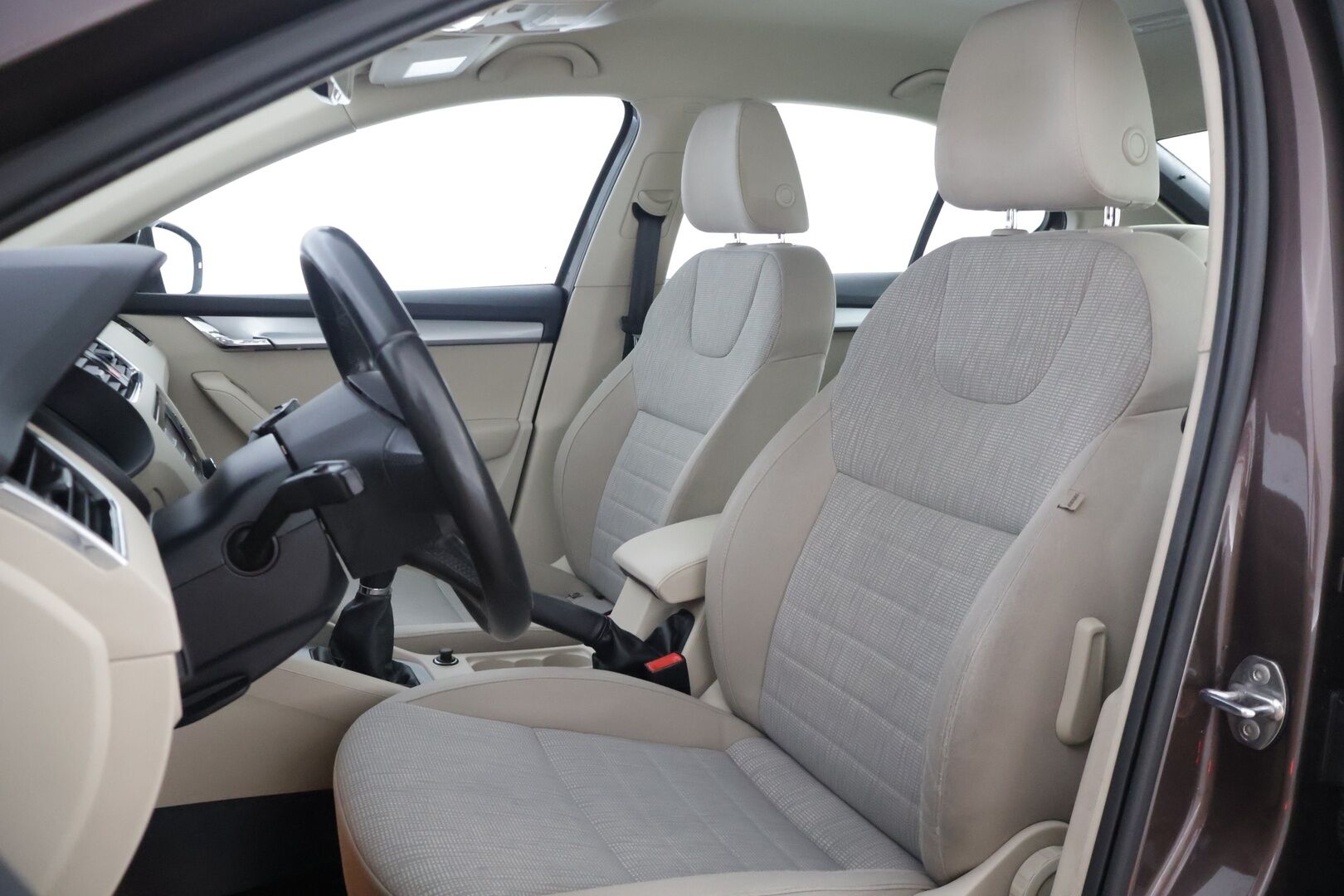 Skoda Octavia 2013 1,8 TSI Elegance - | Vakkari | Penkinlämmittimet | Webasto | Tutkat | Vetokoukku | Suomi.auto | Isofix | Sähk. takaluukku |