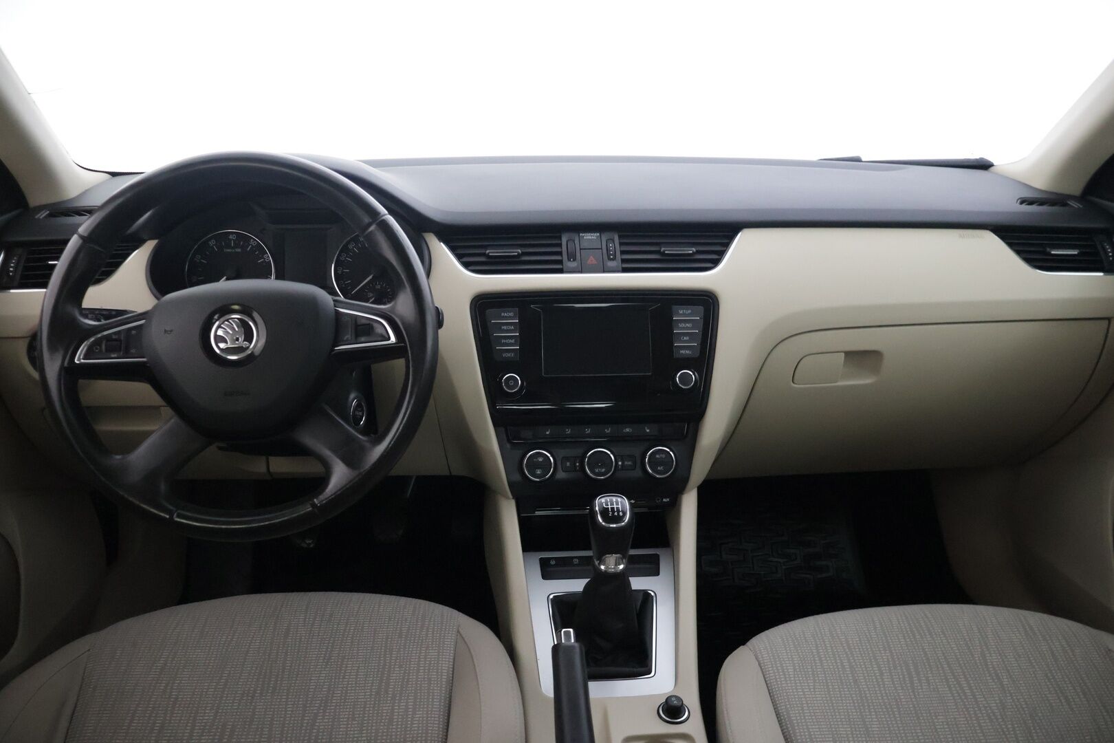 Skoda Octavia 2013 1,8 TSI Elegance - | Vakkari | Penkinlämmittimet | Webasto | Tutkat | Vetokoukku | Suomi.auto | Isofix | Sähk. takaluukku |