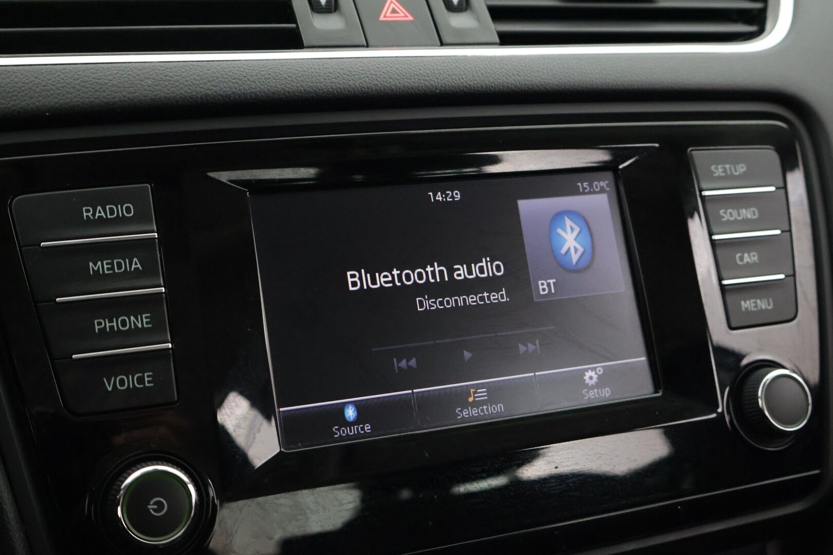 Skoda Octavia 2014 1,6 TDI Elegance - YritysOutlet - Myydään vain yrityksille * Vetokoukku / Suomi-auto / Vakkari / Lohko * - Kahdet renkaat!