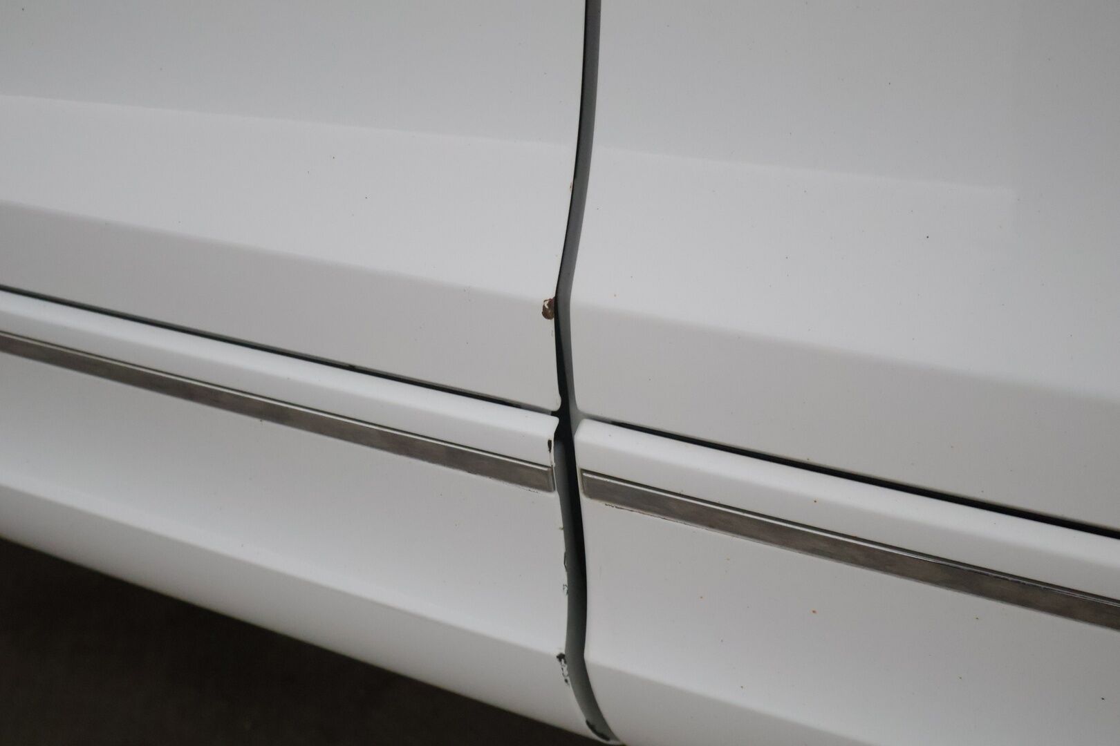 Audi Q7 2010 YritysOutlet - Myydään vain yrityksille -3,0 V6 TDI DPF 176 kW quattro tiptronic-autom. 5-ist. Start-Stop - *Vakionopeudensäädin / Automaattinen ilmastointi / Nahkapenkit / Vetokoukku / Pysäköintitutkat*