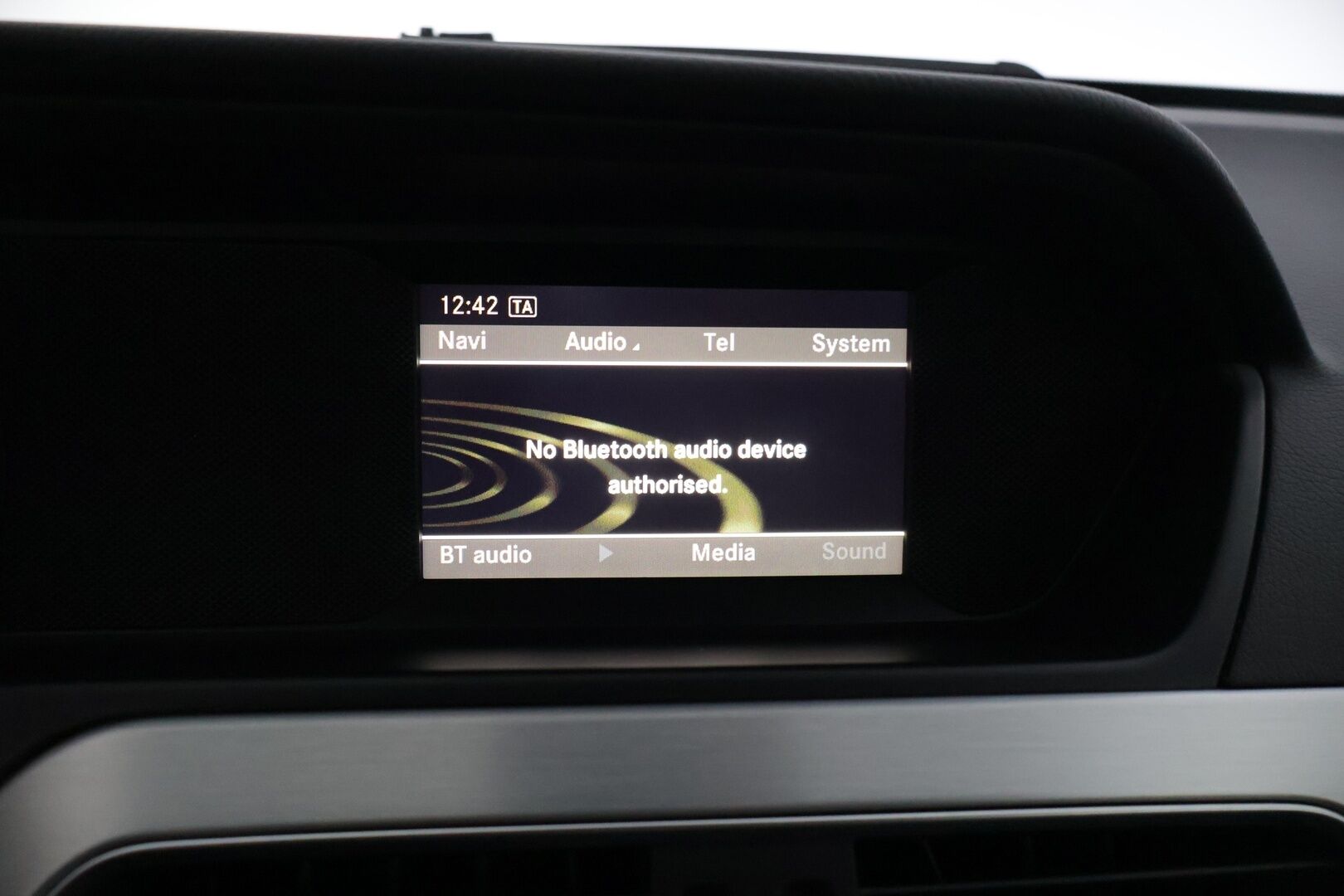 Mercedes-Benz C 2011 C 220 CDI Coupé * AMG / Etu- ja takatutkat / Puolinahat / Lohko / Puolisähköpenkit / 2x renkaat / Mustakatto * - * Hienokuntoinen / Särmä huoltohistoria / AMG paketilla / Parhaalla tekniikalla *