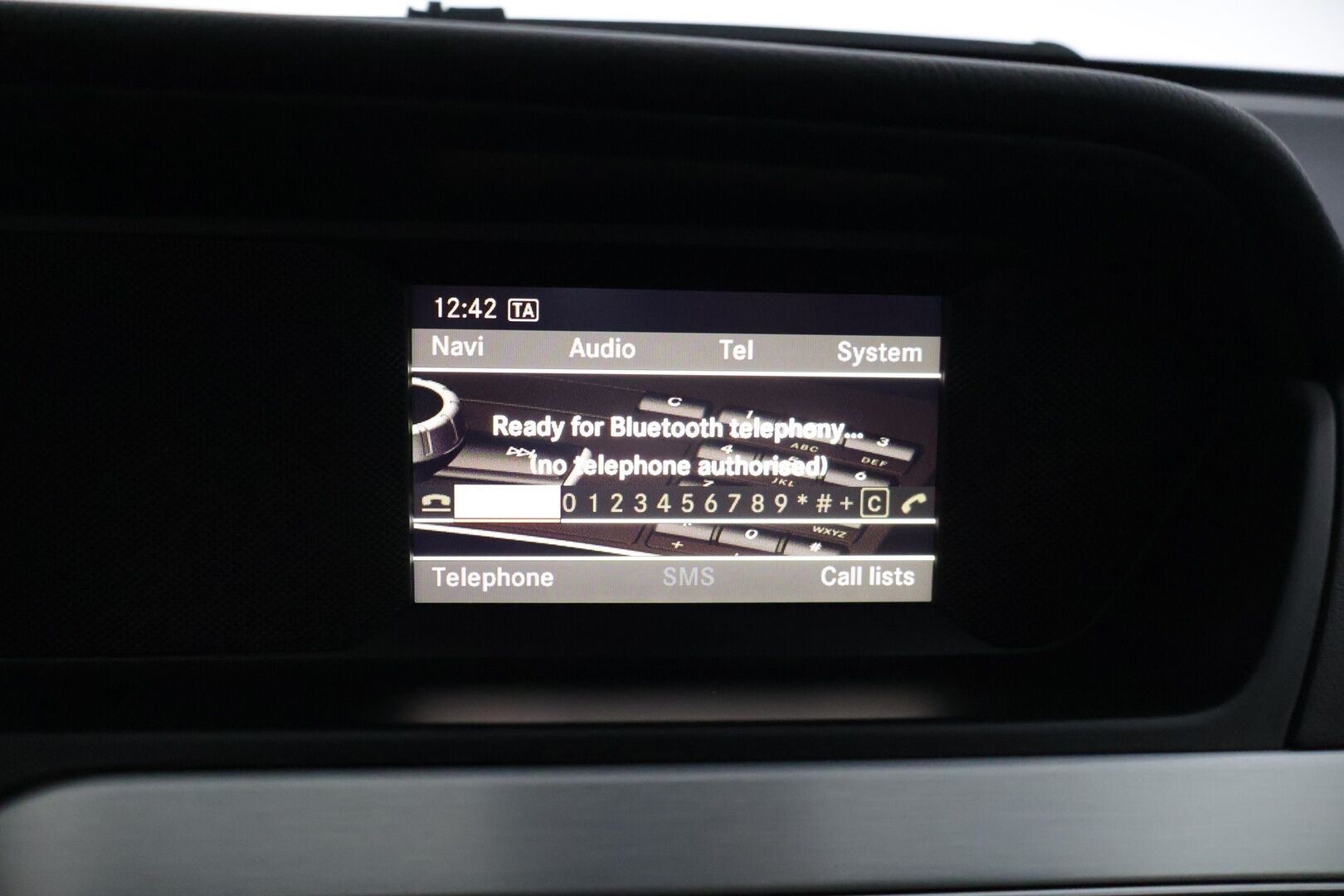 Mercedes-Benz C 2011 C 220 CDI Coupé * AMG / Etu- ja takatutkat / Puolinahat / Lohko / Puolisähköpenkit / 2x renkaat / Mustakatto * - * Hienokuntoinen / Särmä huoltohistoria / AMG paketilla / Parhaalla tekniikalla *