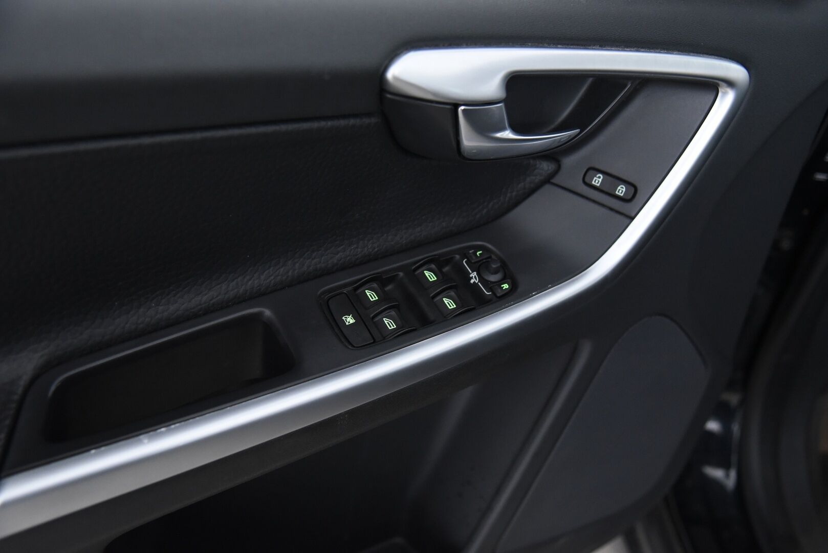 Volvo XC60 2009 D5 AWD Summum Business aut / YritysOutlet - Myydään vain yrityksille