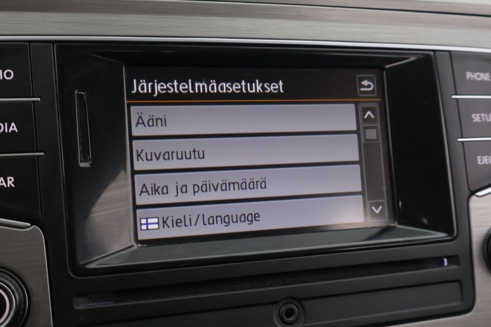 Volkswagen Passat 2015 Variant Trendline 1,6 TDI 88 kW (120 hv) *YritysOutlet - Myydään vain yrityksille* - *YritysOutlet - Myydään vain yrityksille*