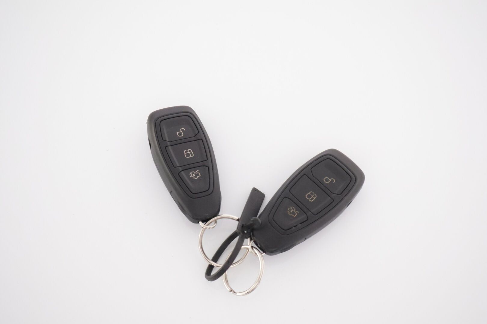 Ford C-Max 2016 Compact 1,0 EcoBoost 125 hv start/stop M6 Titanium *YritysOutlet - Myydään vain yrityksille* - * Suomi-auto / Koukku / Keyless / Sähkökontti /Jakopää tehty 2024 *