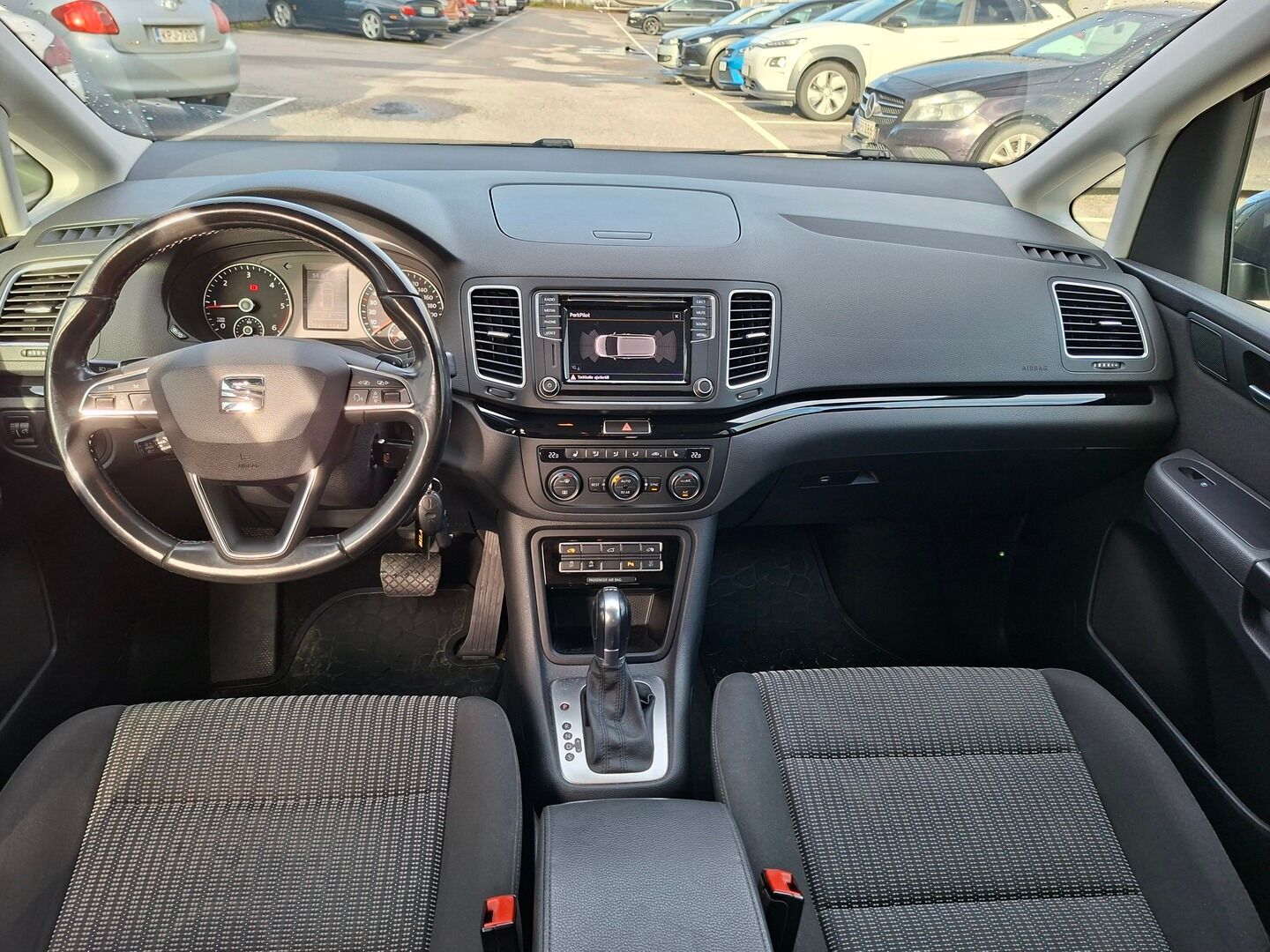Seat Alhambra 2016 2,0 TDI 150 Style Business DSG - Suomiauto | Webasto | Koukku | Facelift | Sähköovet | 7P | Bi-Xenon | Lohko+sis | P.tutkat | Vakkari | Juuri Saapunut!