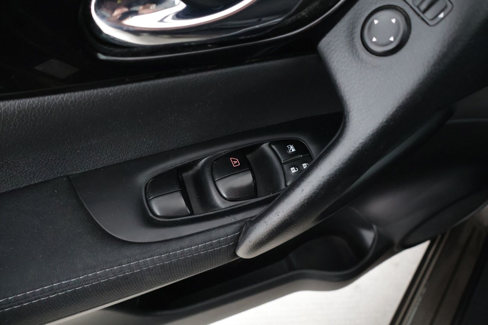 Nissan Qashqai 2015 DIG-T 115 Acenta 2WD Xtronic E6 Safety Pack** Koukku / CD-soittimella / Vakkari / Tutkat** - Kahdet hyvät renkaat / Kattava huolto historia / Juuri katsastettu