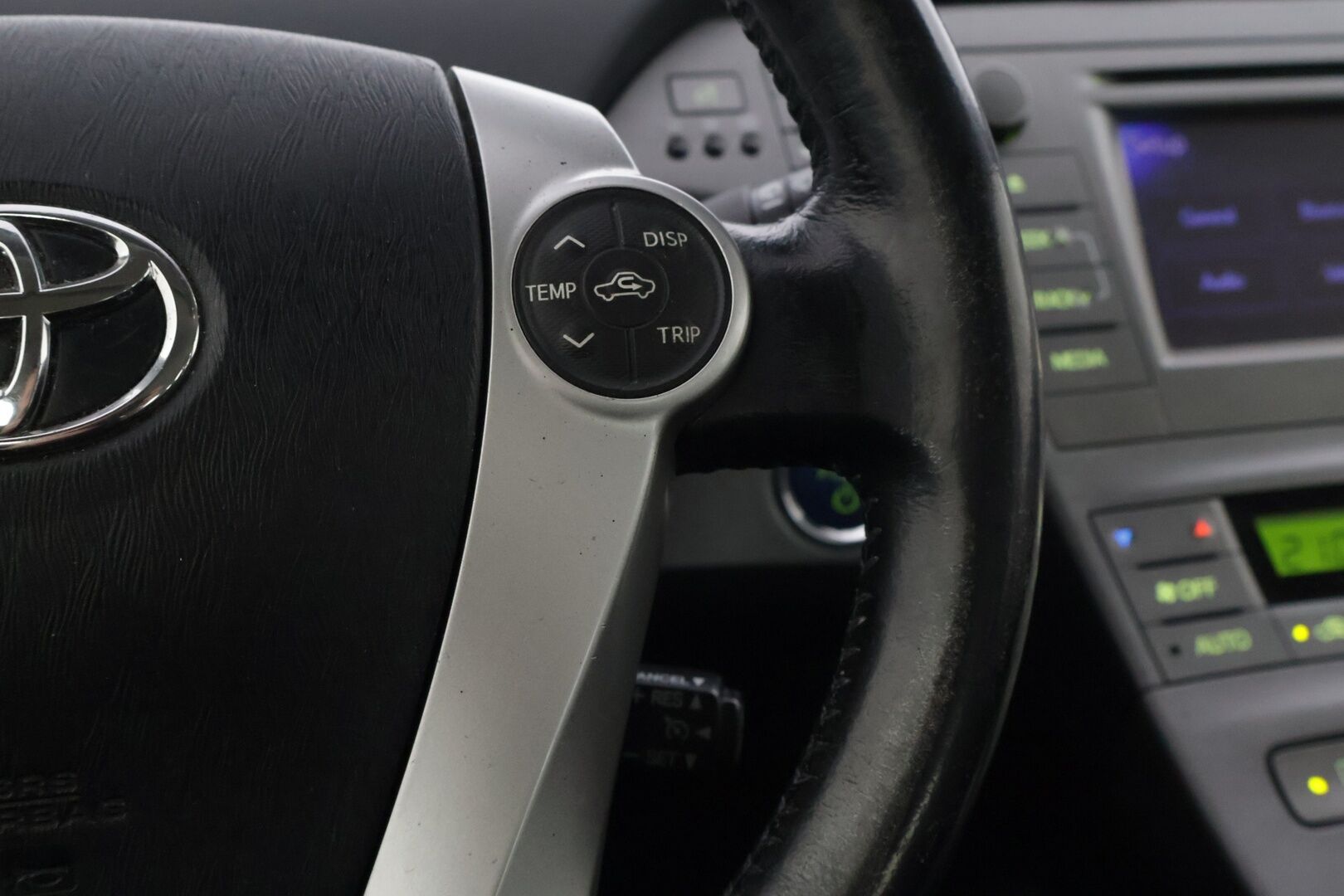 Toyota Prius 2016 Active *MYYDÄÄN HUUTOKAUPAT.COM*