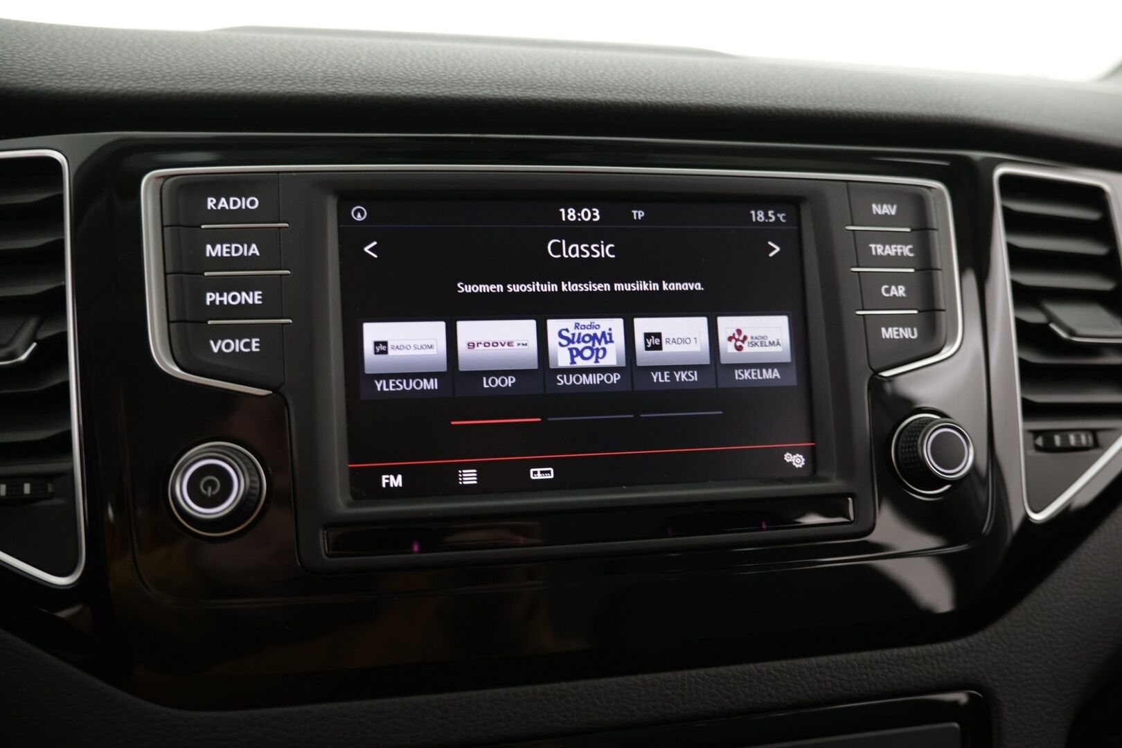 Volkswagen Golf Sportsvan 2015 Highline 1,4 TSI 92 kW (125 hv) BlueMotion Technology / ACC / Pa-Lämmitin / Ergo-active Penkki - Siisti yksilö! / Hyvin huollettu / Hyvät varusteet ! 