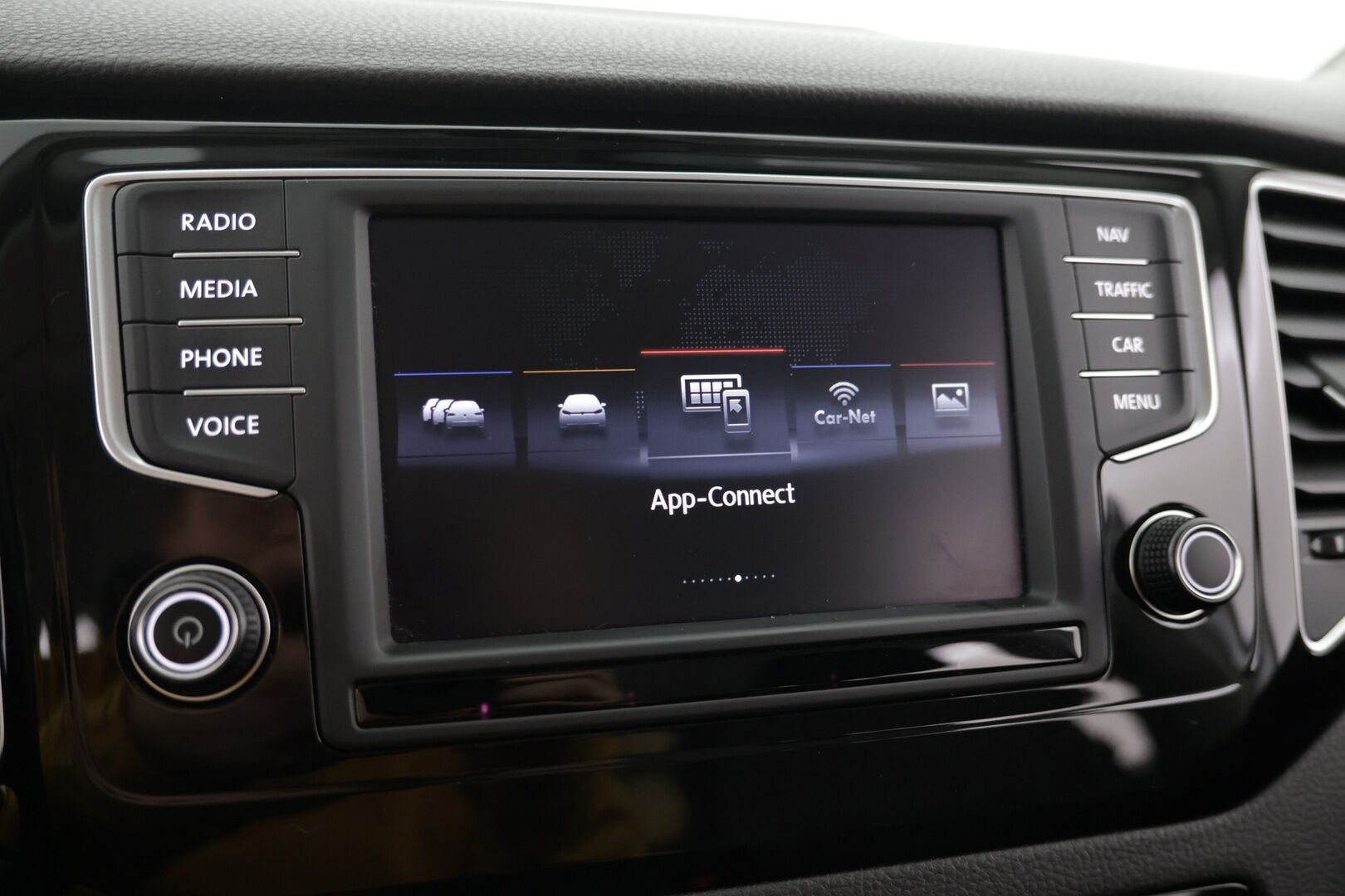 Volkswagen Golf Sportsvan 2015 Highline 1,4 TSI 92 kW (125 hv) BlueMotion Technology / ACC / Pa-Lämmitin / Ergo-active Penkki - Siisti yksilö! / Hyvin huollettu / Hyvät varusteet ! 