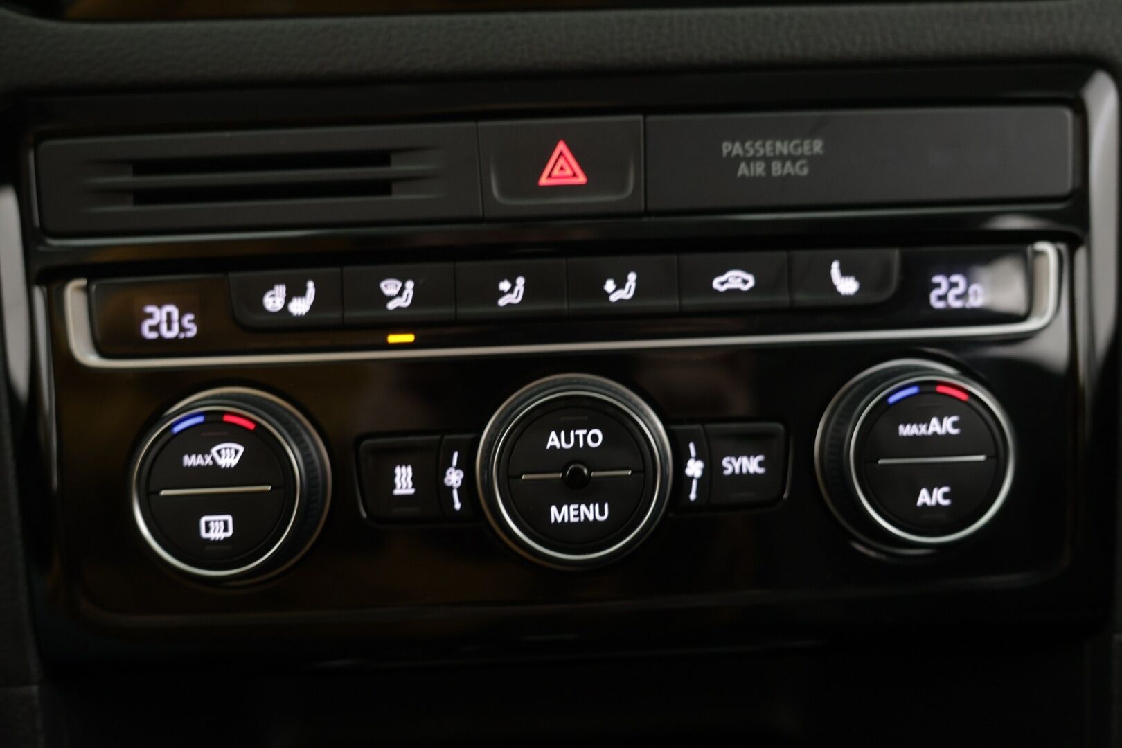 Volkswagen Golf Sportsvan 2015 Highline 1,4 TSI 92 kW (125 hv) BlueMotion Technology / ACC / Pa-Lämmitin / Ergo-active Penkki - Siisti yksilö! / Hyvin huollettu / Hyvät varusteet ! 