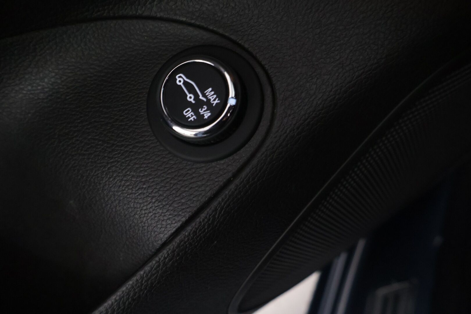 Opel Astra 2016 Sports Tourer Innovation 1,4 Turbo ecoFLEX Start/Stop 110kW MT6 - *Suomi-auto | tutkat edessä ja takana | LED-ajovalot | ohjauspyörän lämmitys | sähkötoiminen takaluukku | 2x renkaat & vanteet*
