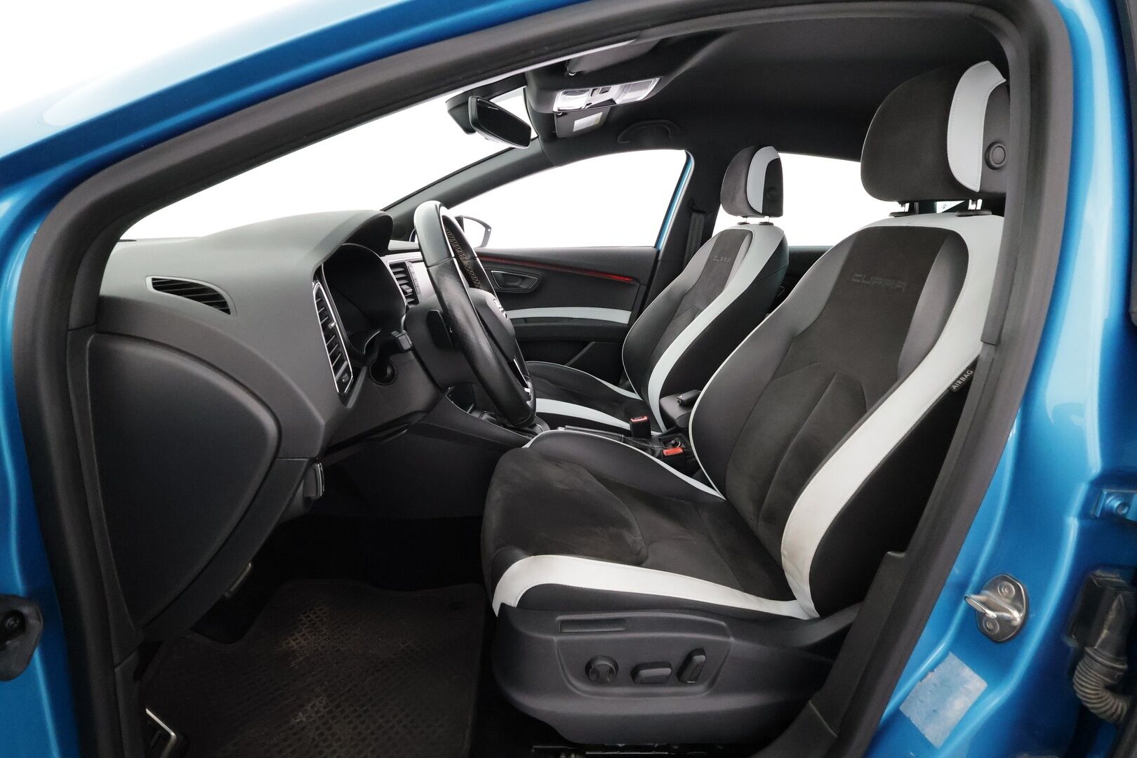 Seat Leon 2016 2,0 TSI 290 Cupra DSG - | Vakkari | Webasto | LED | P.Kamera | Sähköpenkki | Apple&Android | Suomi-auto | Kahdet Renkaat |