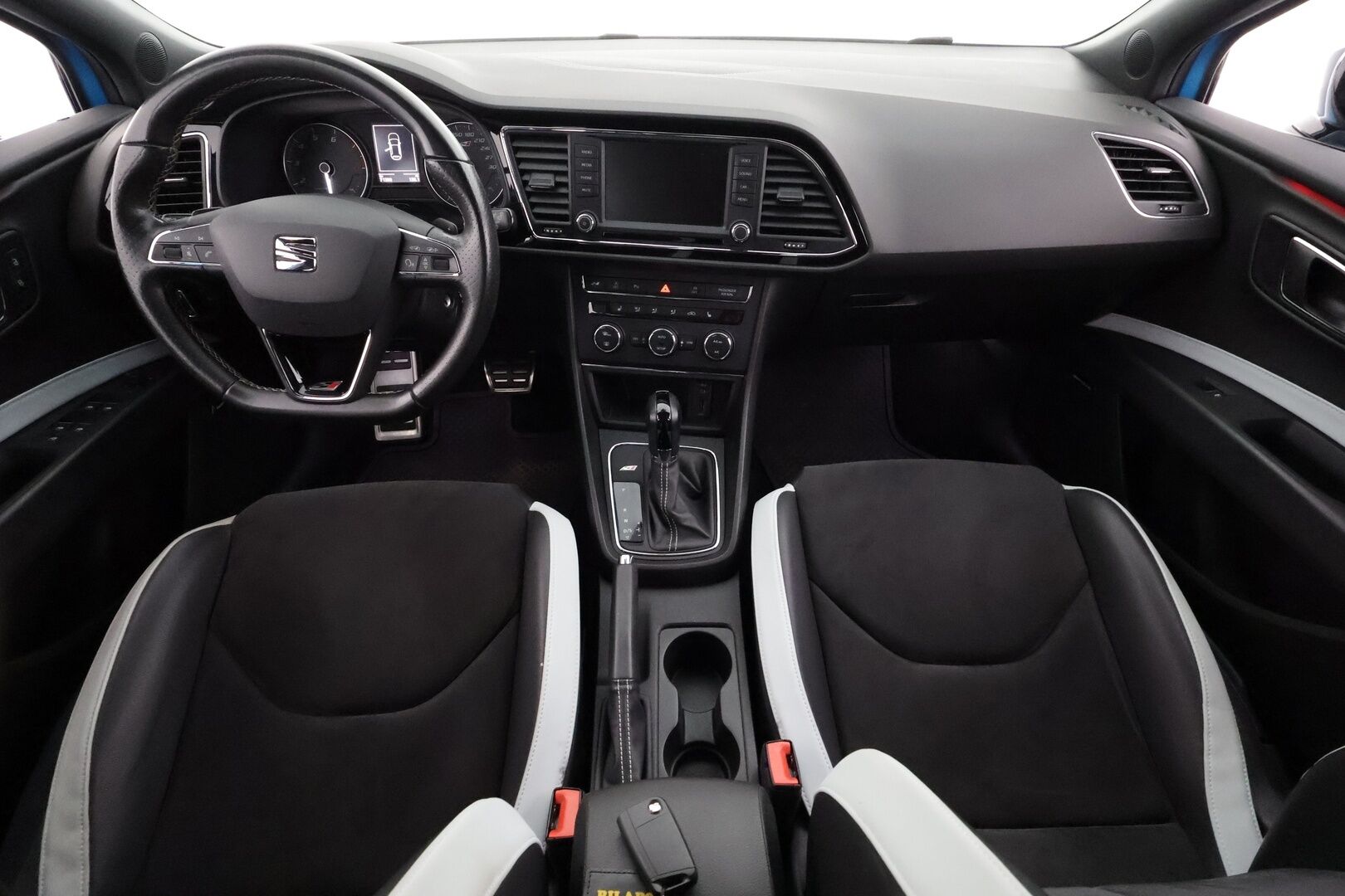 Seat Leon 2016 2,0 TSI 290 Cupra DSG - | Vakkari | Webasto | LED | P.Kamera | Sähköpenkki | Apple&Android | Suomi-auto | Kahdet Renkaat |
