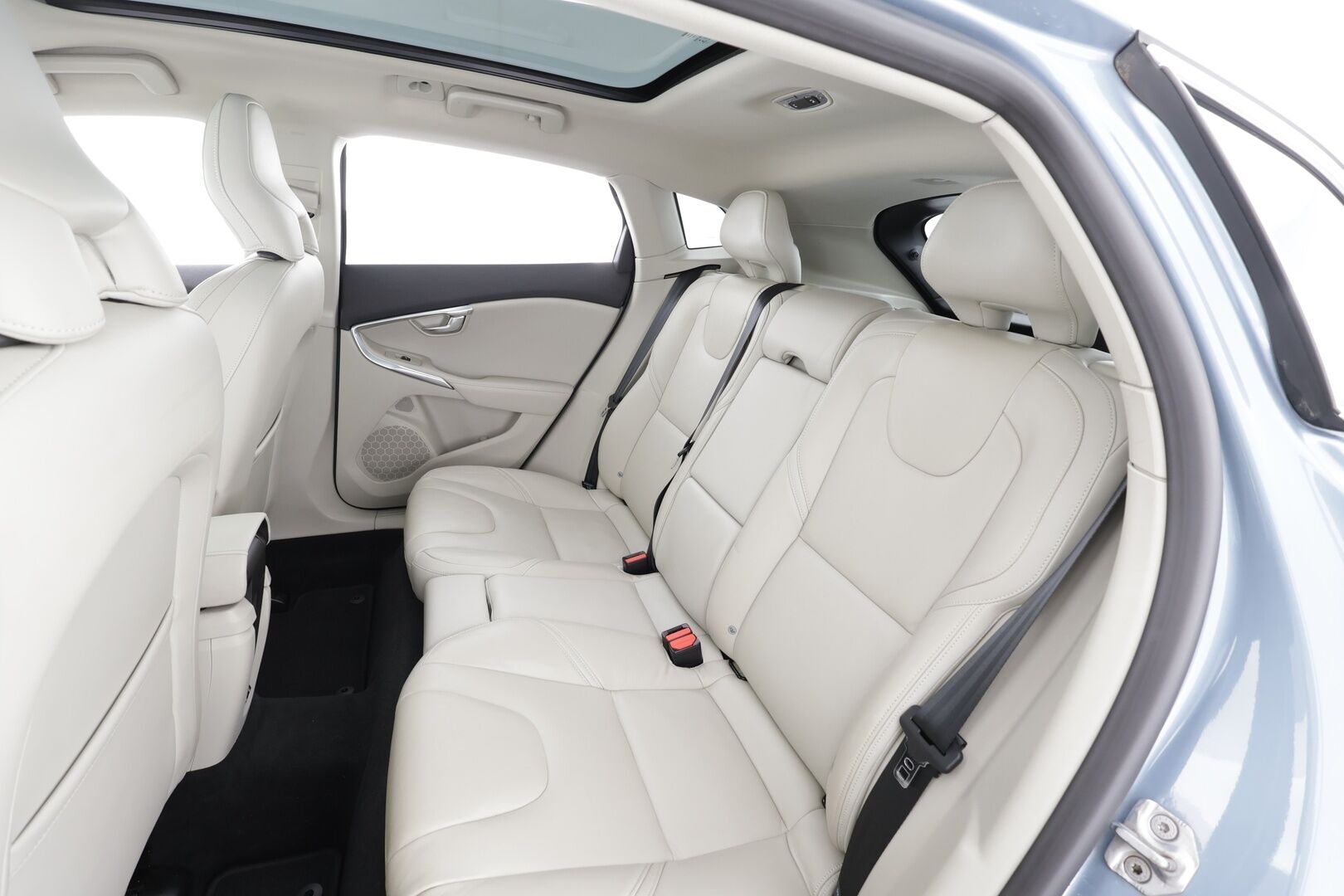 Volvo V40 2017 T3 Business Inscription aut * Lasikatto / Webasto / ACC /  Xenon / P.Kamera / Kaistavahti / Nahkaverhoilu / Keyless * - Suomi-auto / Kahdet renkaat aluvanteilla / Merkkihuollot