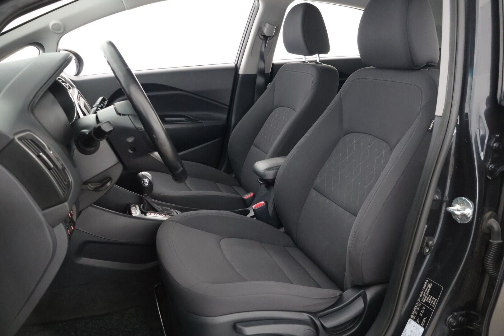 Kia Rio 2016 1.4 EX * Ratinlämmitin / Vakkari / Lohko+sisä / BT-audio * - Kahdet renkaat & alumiinivanteet / Hyvin huollettu!