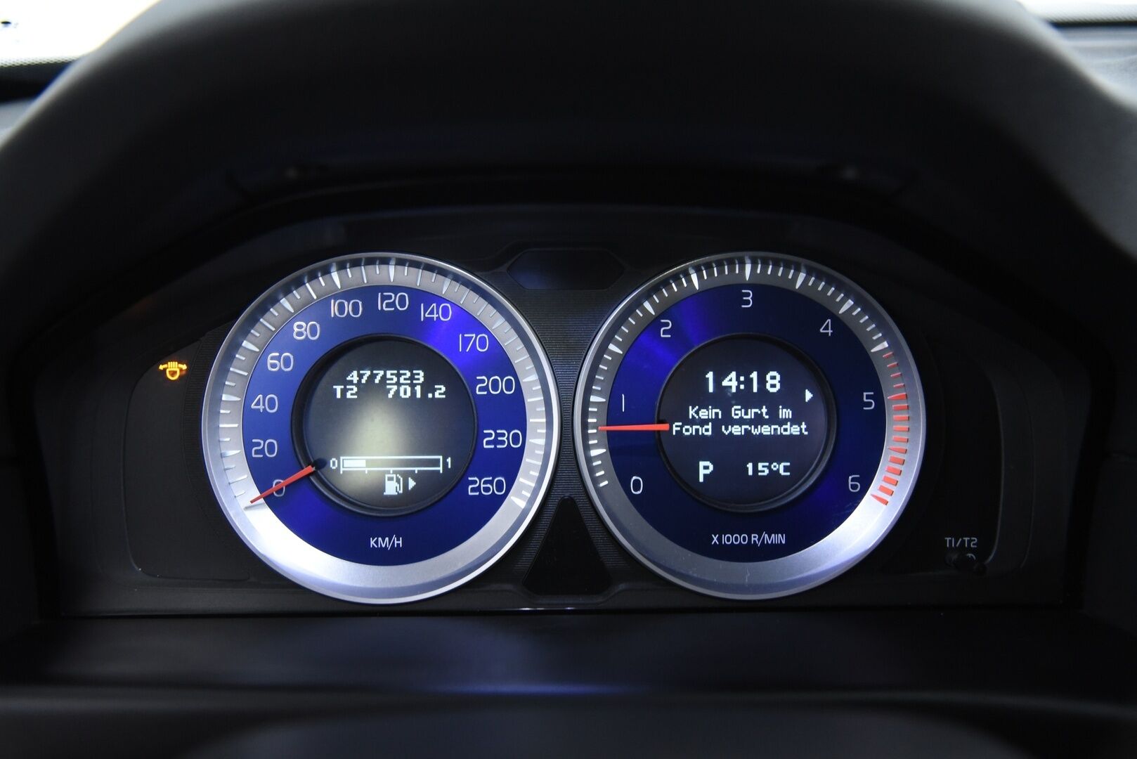Volvo V70 2011 D5 R-Design aut / Myydään huutokaupat.com:issa! - Myydään vain huutokaupat.com:issa! 