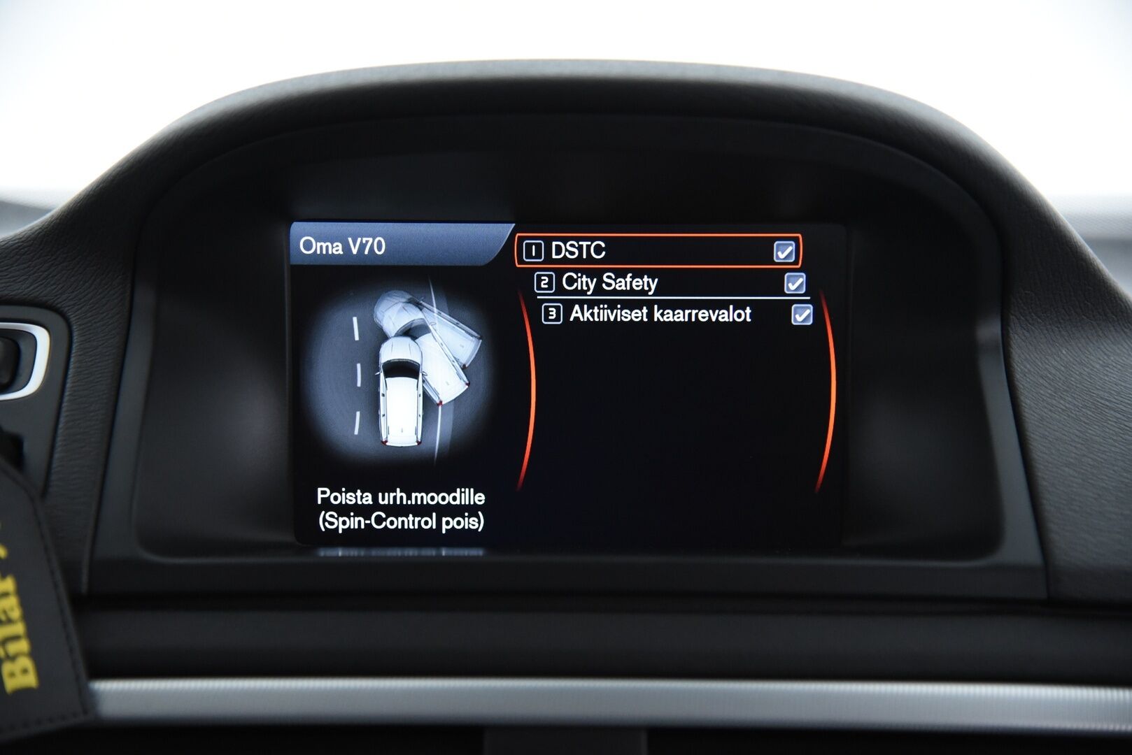 Volvo V70 2011 D5 R-Design aut / Myydään huutokaupat.com:issa! - Myydään vain huutokaupat.com:issa! 