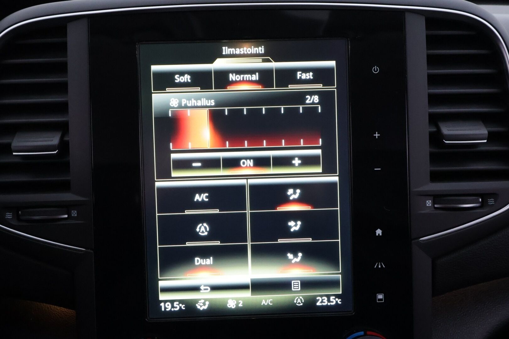 Renault Talisman 2016 Sport Tourer dCi 110 EDC-aut Intens * ACC / LED / Hierovapenkki / Navi / Kaistavahti / Katveavustin / P.Kamera * - Suomi-auto / Kahdet renkaat - HULLU BLACKWEEK KORKOTARJOUS 2,49%