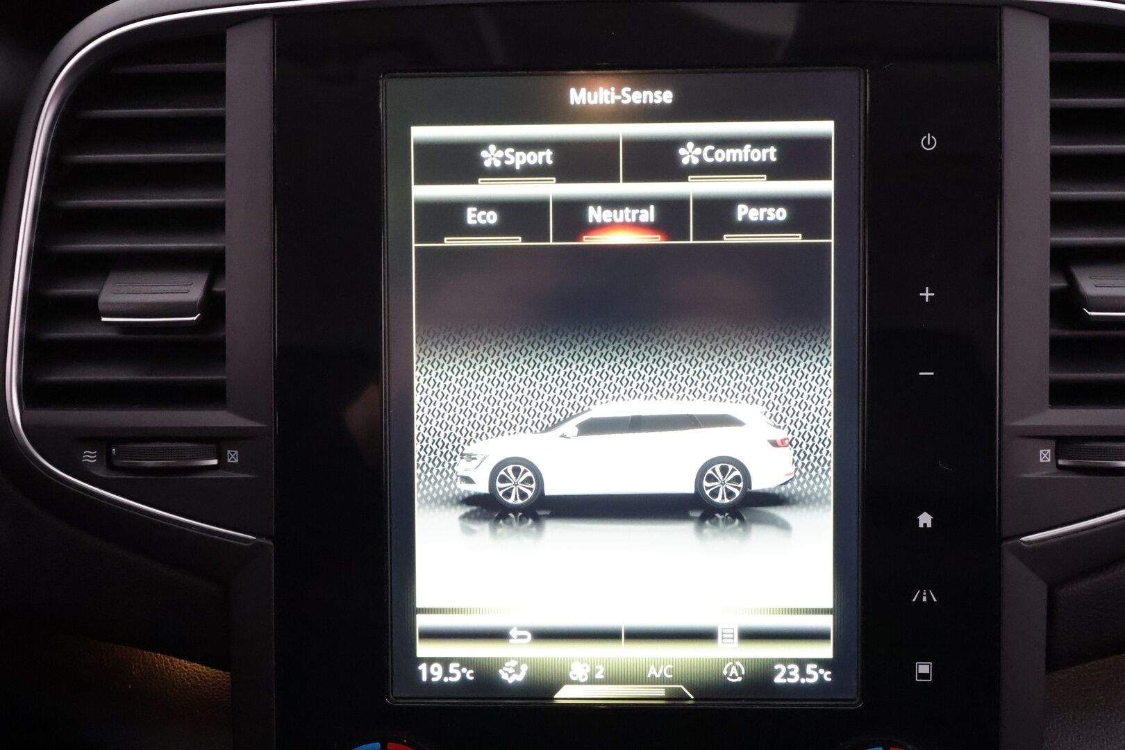 Renault Talisman 2016 Sport Tourer dCi 110 EDC-aut Intens * ACC / LED / Hierovapenkki / Navi / Kaistavahti / Katveavustin / P.Kamera * - HULLUT VARUSTEET! / Ei Adbluea / Suomi-auto / Ratinlämmitin / HUD / BLISS / Adapt. vak / Kaistallapito avustin