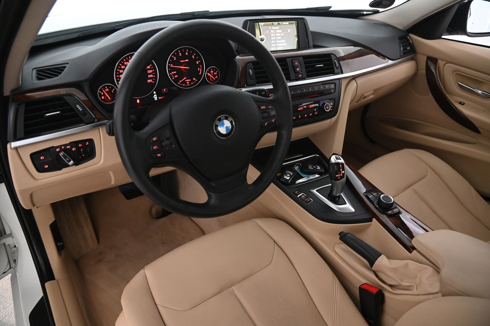 BMW 328 2013 TwinPower Turbo A F30 Sedan Business - Katso kilometrit! | Kattoluukku | Muistipenkki | ratinlämmitin | 