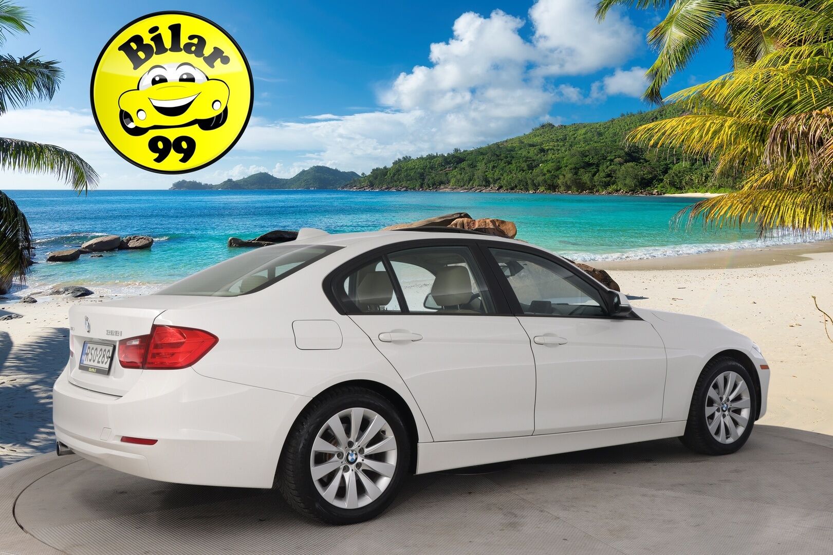 BMW 328 2013 TwinPower Turbo A F30 Sedan Business*Kattoluukku / Muistipenkki / ratinlämmitin* - *Katso mitkä kilometrit!* - HULLUT AVAJAISHULINAT KORKOTARJOUS 3,29 %