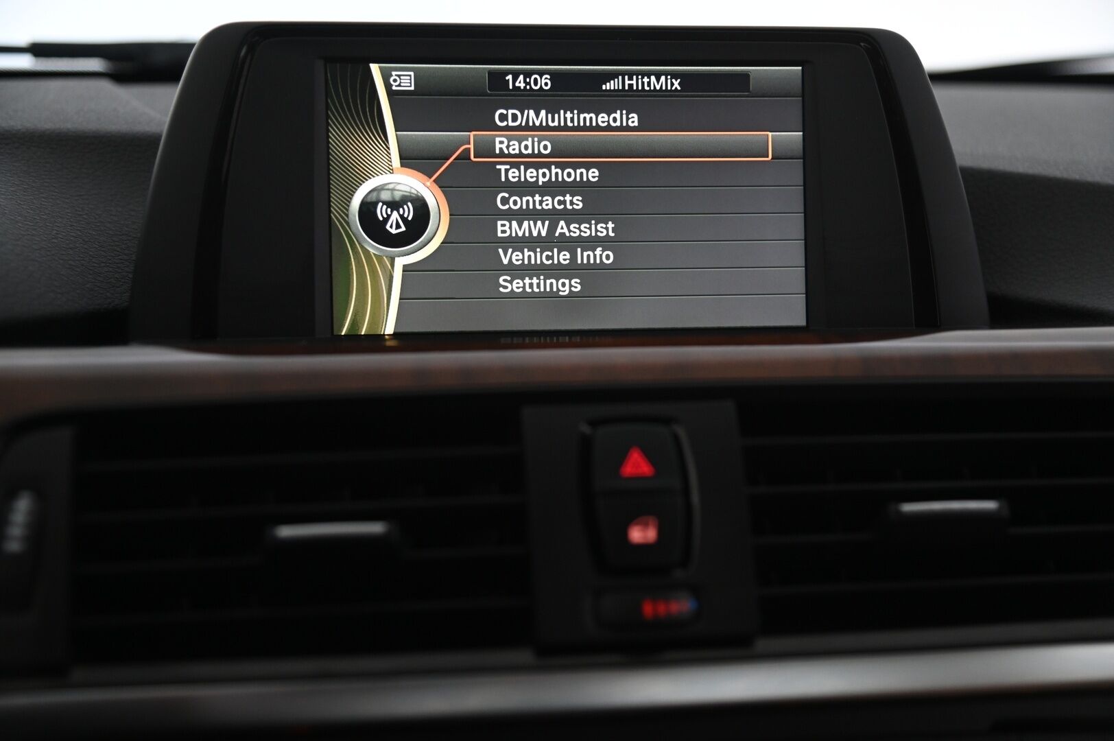 BMW 328 2013 TwinPower Turbo A F30 Sedan Business*Kattoluukku / Muistipenkki / ratinlämmitin* - *Katso mitkä kilometrit!* - HULLUT AVAJAISHULINAT KORKOTARJOUS 3,29 %