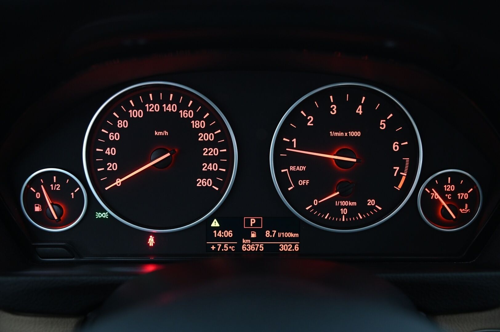 BMW 328 2013 TwinPower Turbo A F30 Sedan Business - Katso kilometrit! | Kattoluukku | Muistipenkki | ratinlämmitin | 