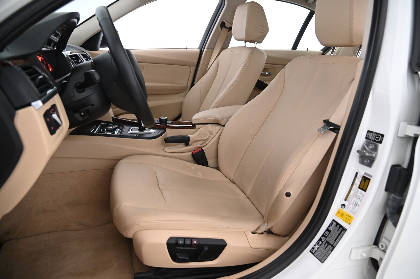 BMW 328 2013 TwinPower Turbo A F30 Sedan Business - Katso kilometrit! | Kattoluukku | Muistipenkki | ratinlämmitin | 