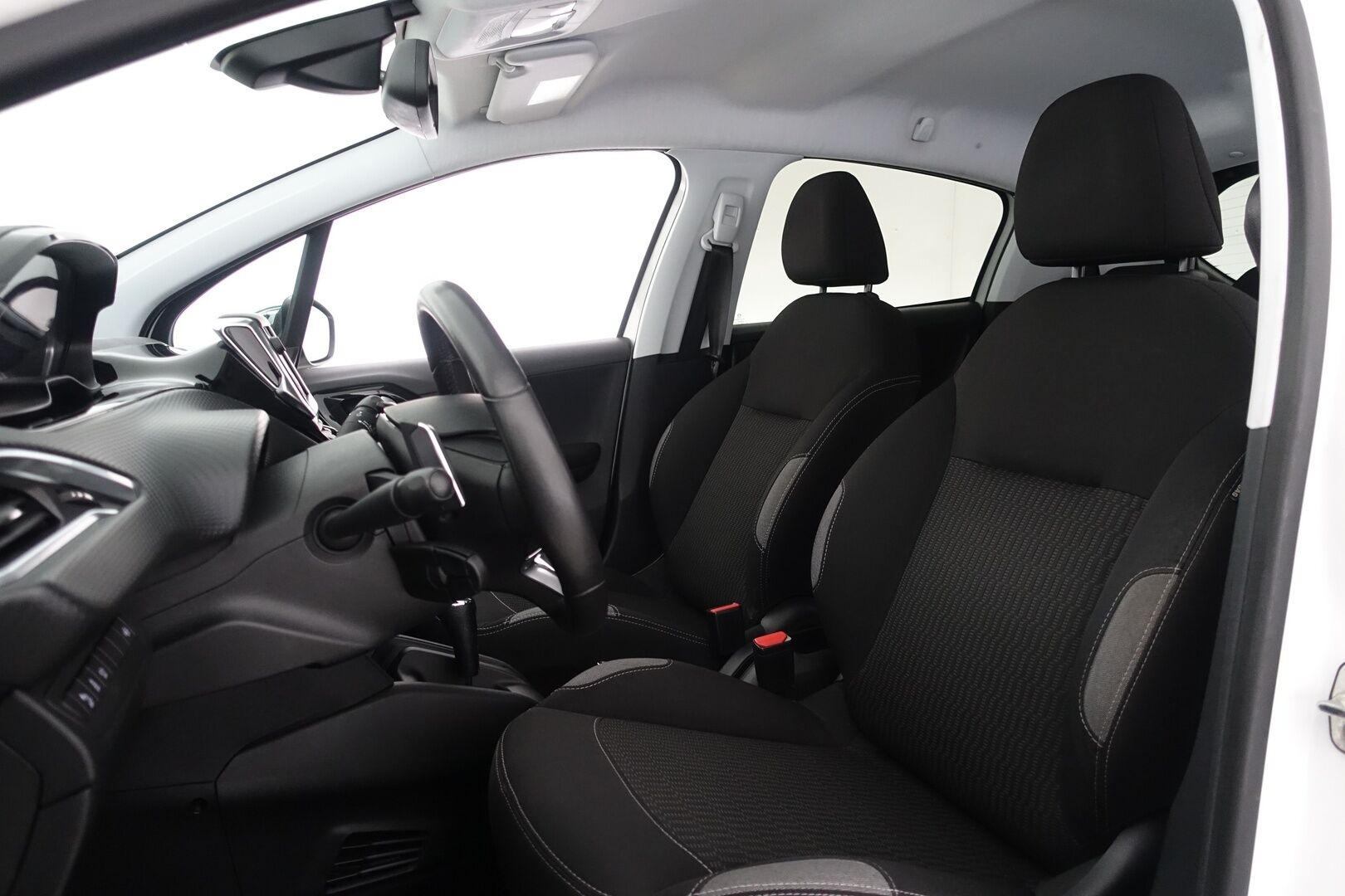 Peugeot 208 2016 Style VTi 82 5-ov ETG Automaatti - Suomi-auto | Start-Stop | Vakkari | Auto. ilmastointi | Penkinlämmitin | 2x Renkaat |