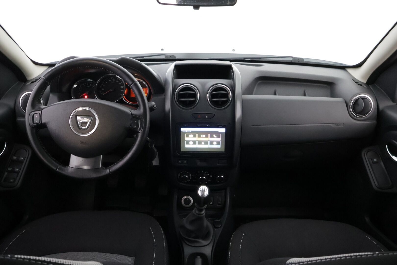 Dacia Duster 2016 dCi 110 S&S 4x4 Laureate - Suomiauto | Vakkari | Navi | 2x Renkaat aluvantein | Ilmastointi | Poikkeukselliset kilometrit!