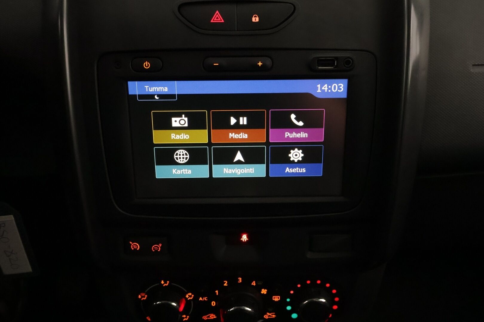 Dacia Duster 2016 dCi 110 S&S 4x4 Laureate * Suomiauto / Vakkari / Navi / 2x Renkaat aluvantein / Ilmastointi / Poikkeukselliset kilometrit! - Juuri tullut Tampereelle!