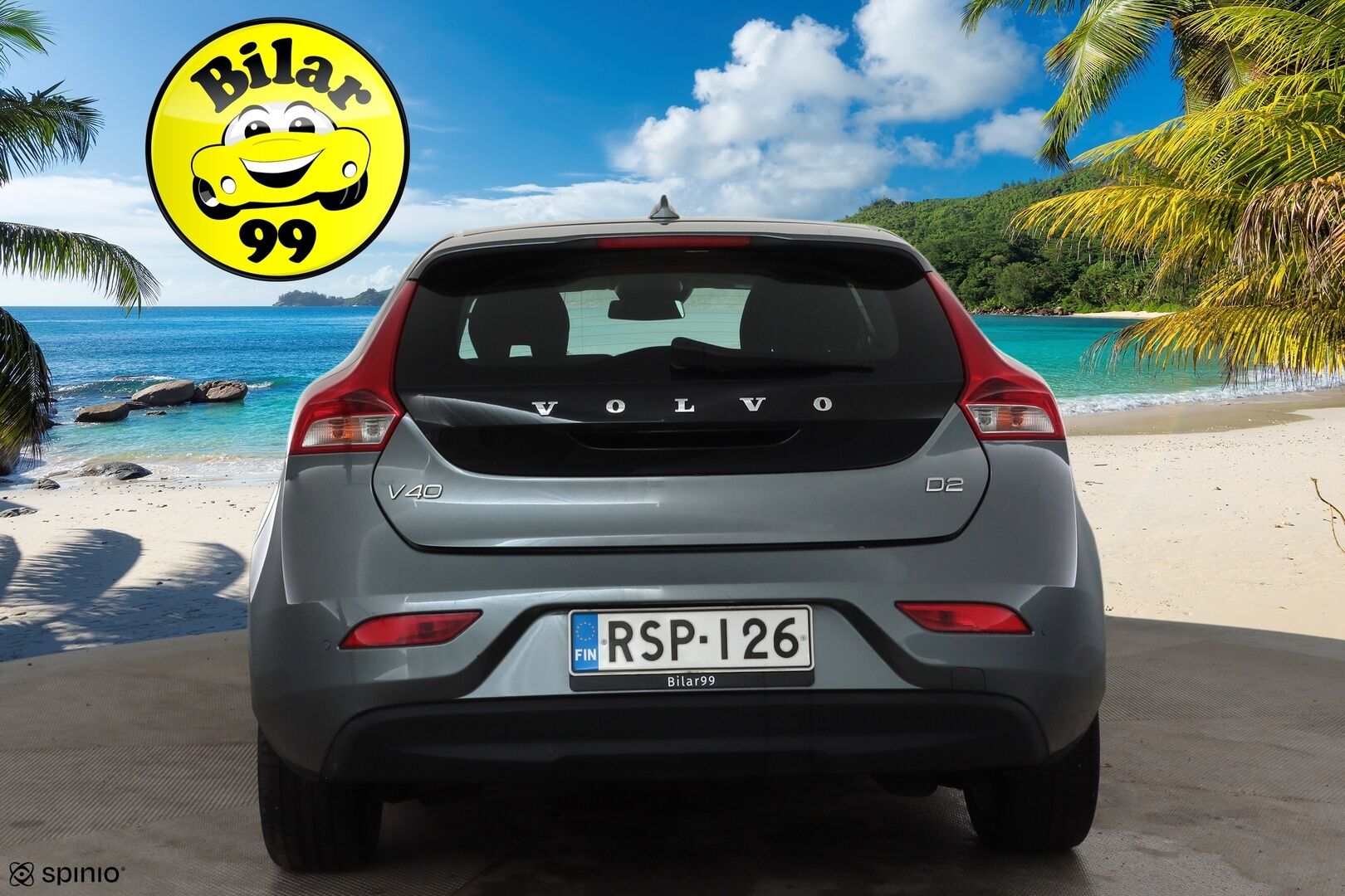 Volvo V40 2017 D2 Business aut * Facelift / Suomi-auto / Webasto / Vakkari / P.tutka / LED / Bluetooth * - Kahdet renkaat aluvanteilla