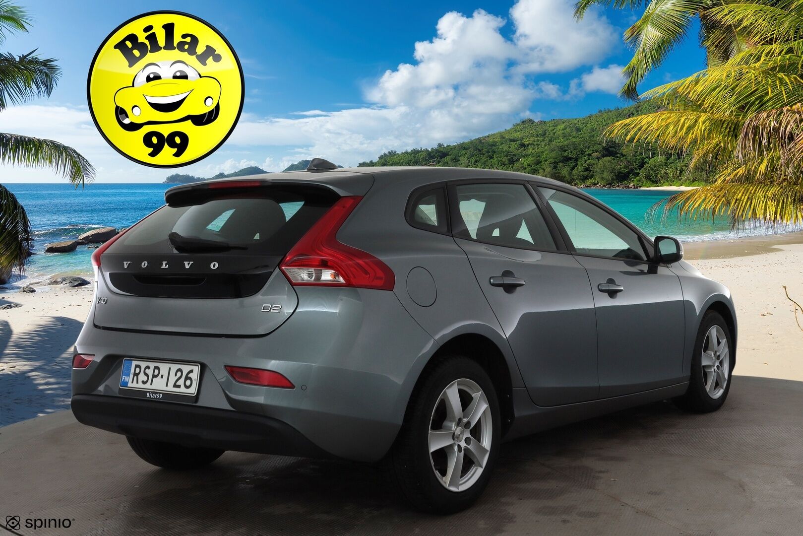 Volvo V40 2017 D2 Business aut * Facelift / Suomi-auto / Webasto / Vakkari / P.tutka / LED / Bluetooth * - Kahdet renkaat aluvanteilla