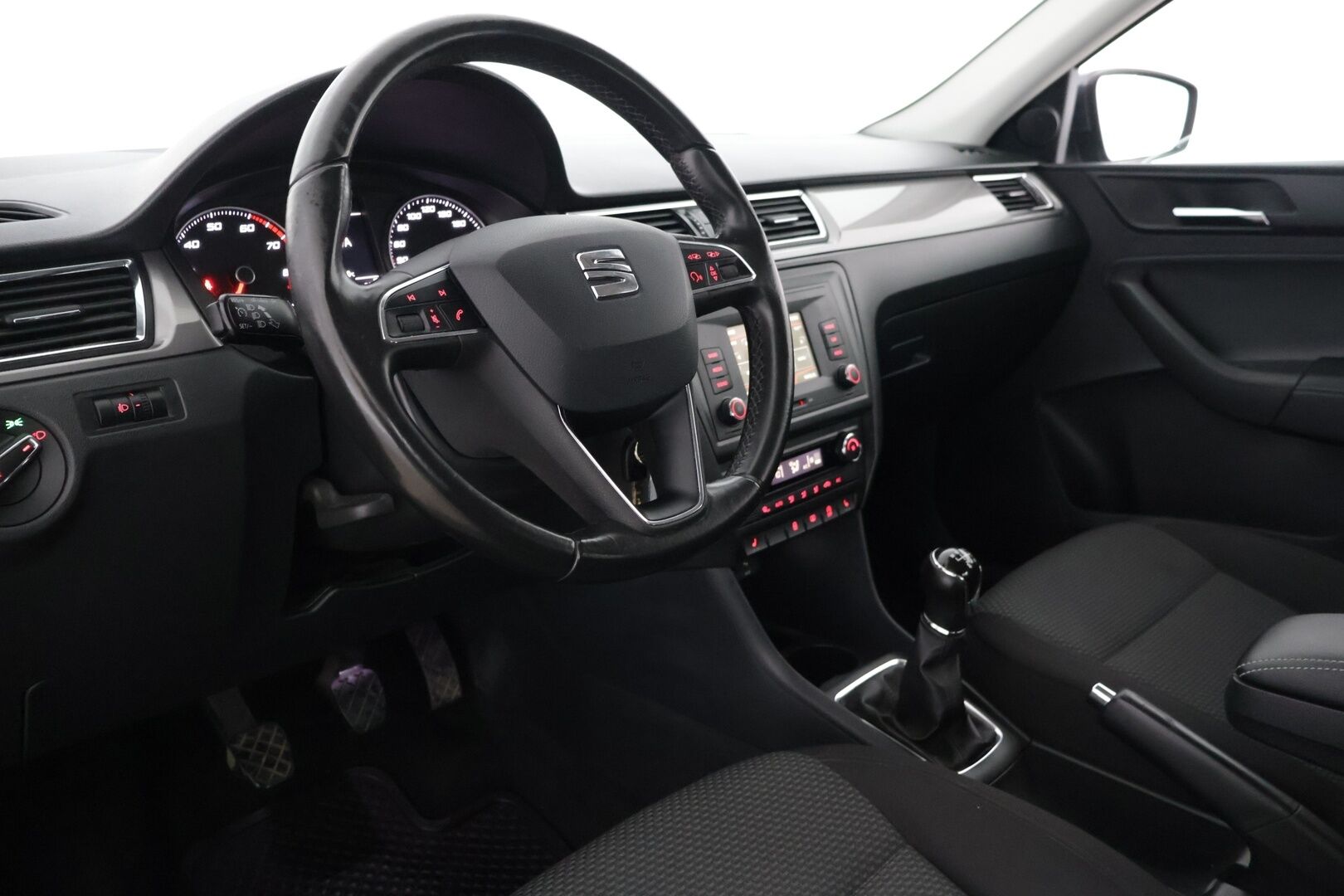 Seat Toledo 2017 1,2 TSI 110 Start&Stop Style *Vakkari / Lohko / Touchpad / Tutkat* - *Hyvin huollettu / 2 renkaat*